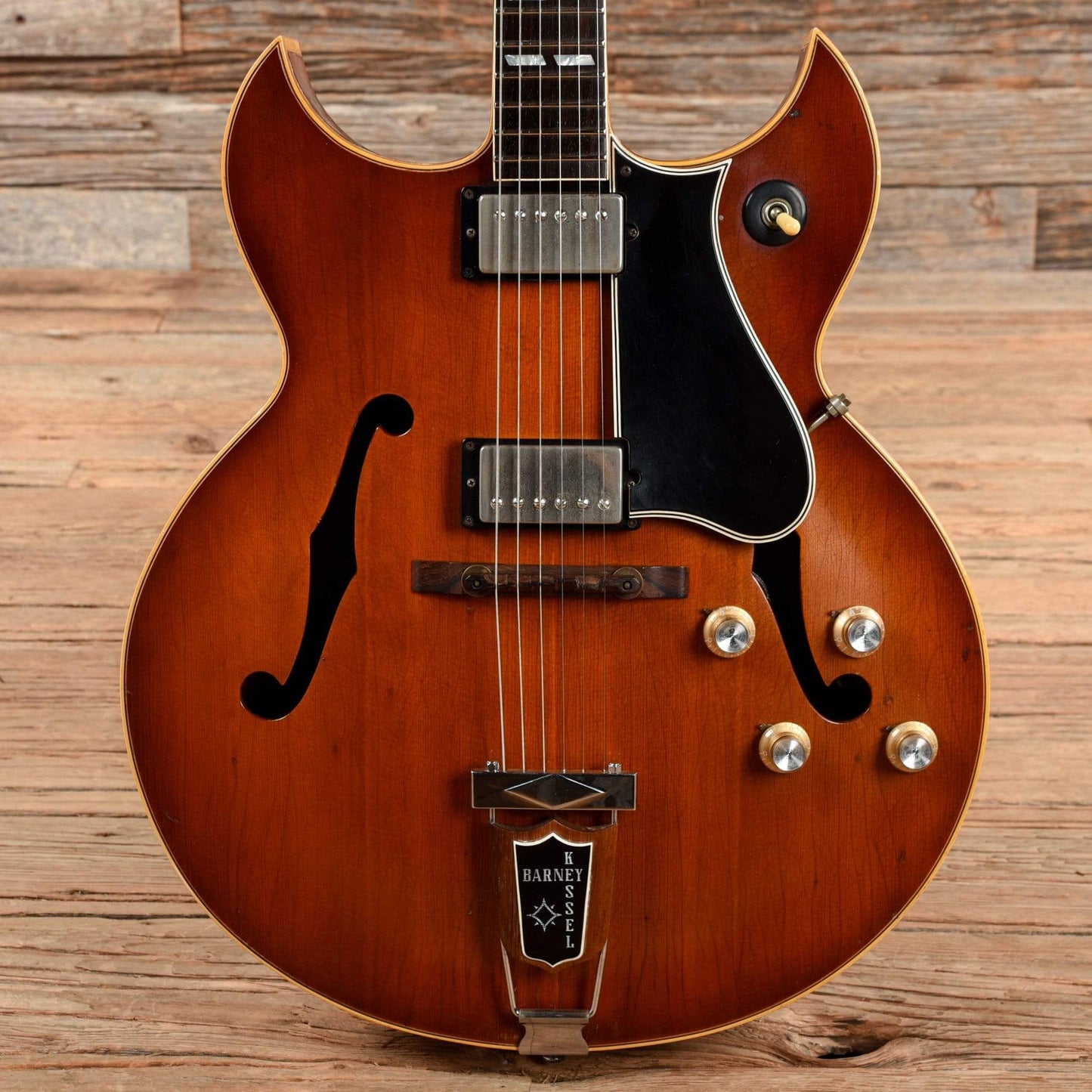 Gibson Barney Kessel Regular Sunburst 1962 Electric Guitars / Hollow Body