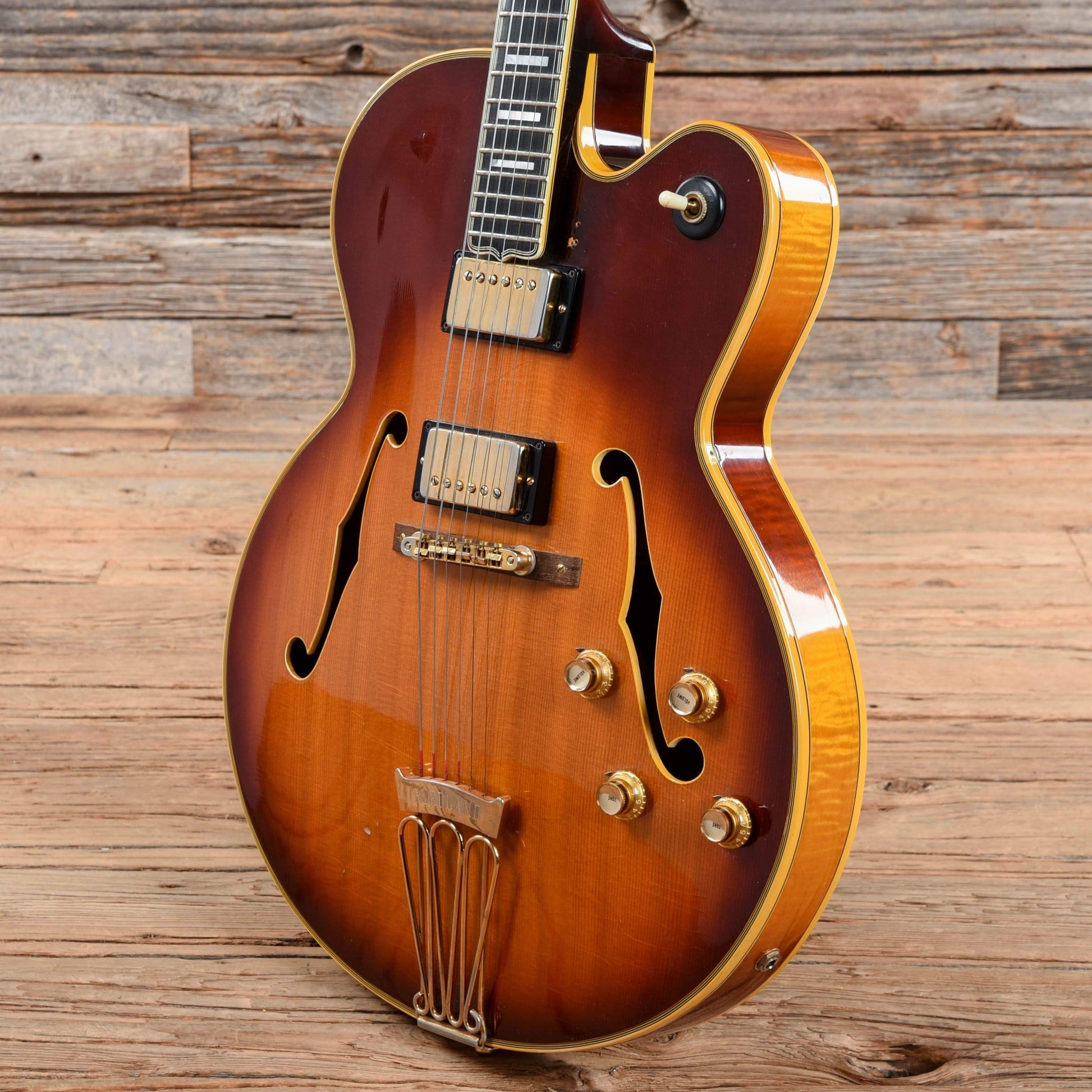 Gibson Byrdland Sunburst 1969 Electric Guitars / Hollow Body