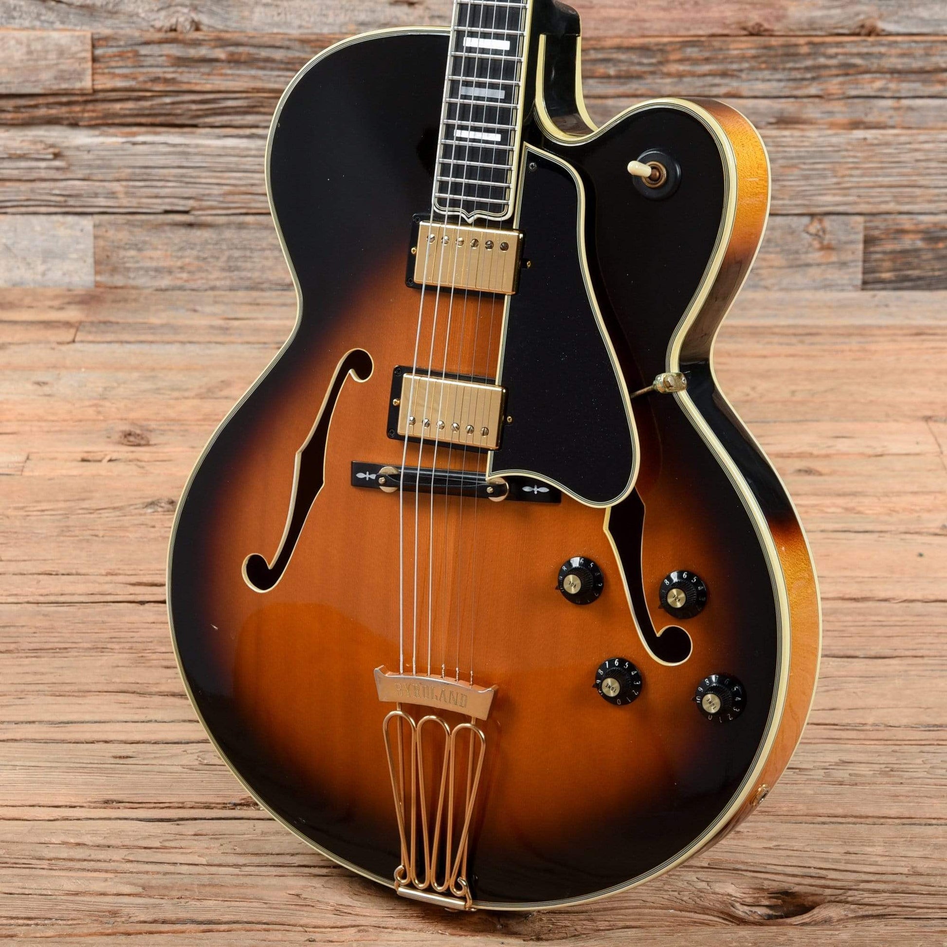 Gibson Byrdland Sunburst 1975 Electric Guitars / Hollow Body