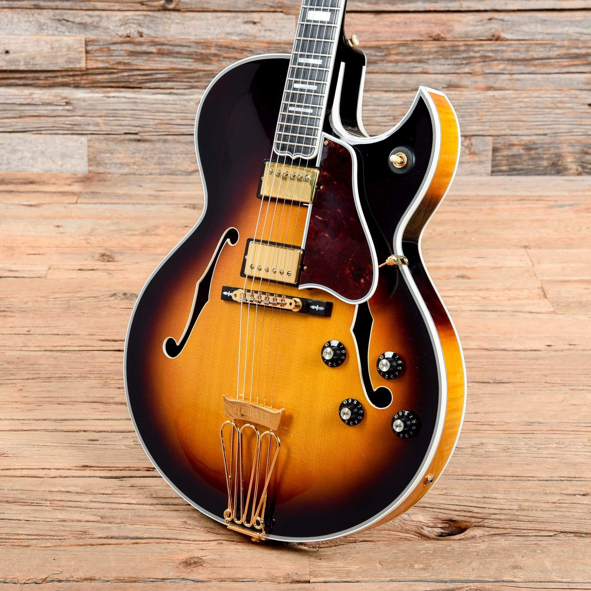 Gibson Custom Shop Byrdland Vintage Sunburst 2015 Electric Guitars / Hollow Body