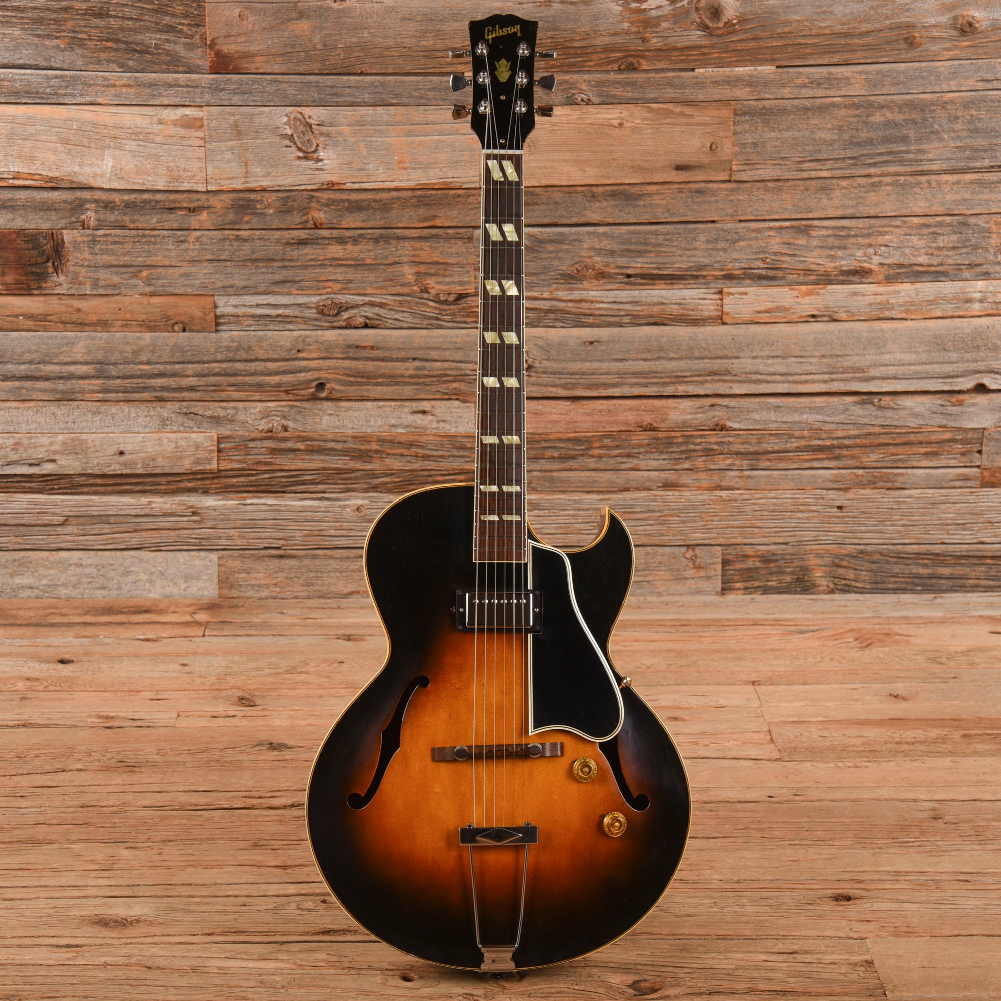 Gibson ES-175 Sunburst 1953 Electric Guitars / Hollow Body