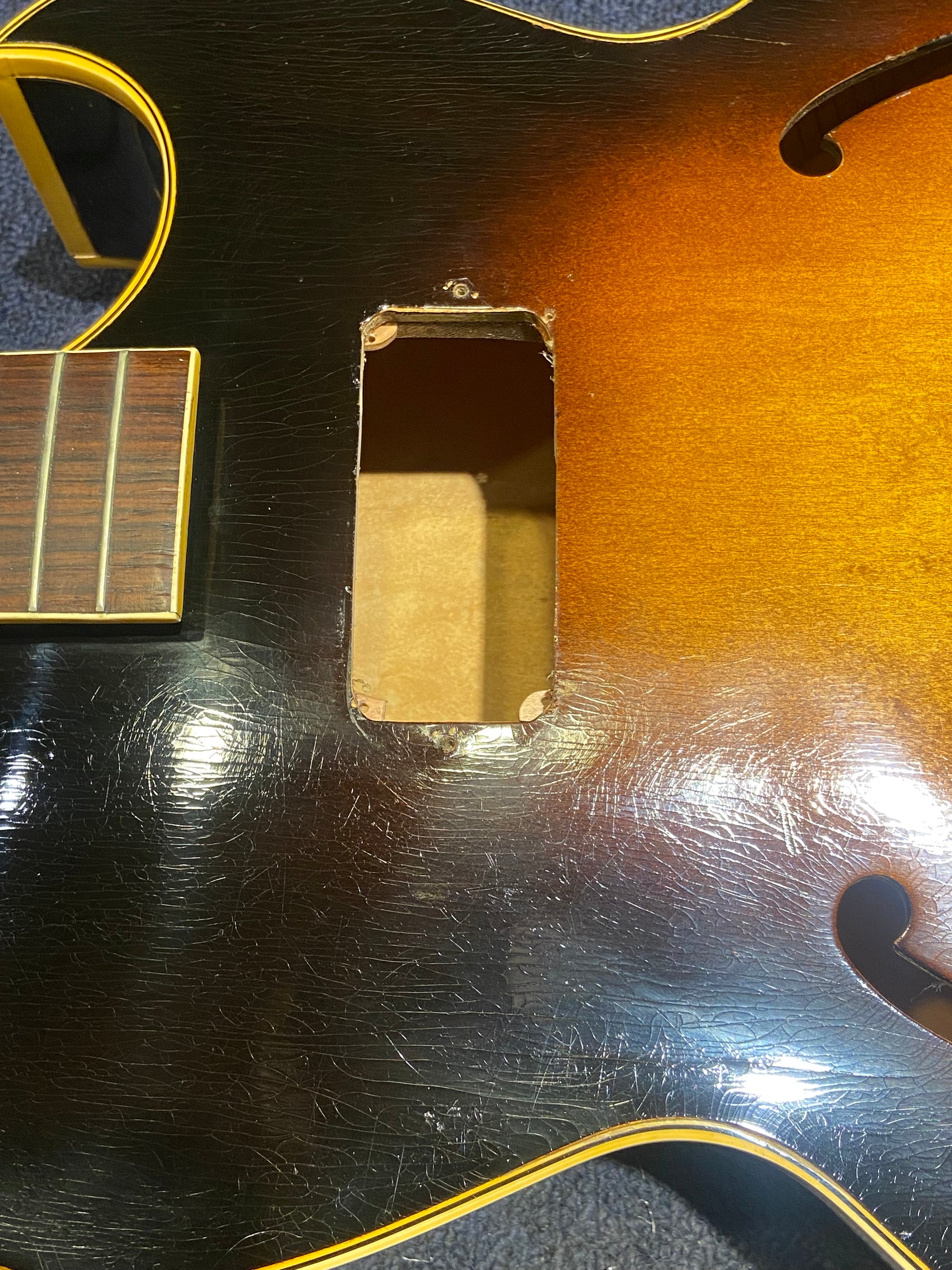Gibson ES-175 Sunburst 1953 Electric Guitars / Hollow Body
