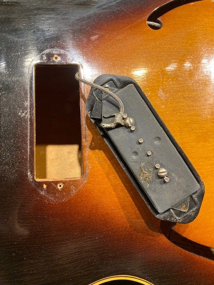 Gibson ES-175 Sunburst 1954 Electric Guitars / Hollow Body