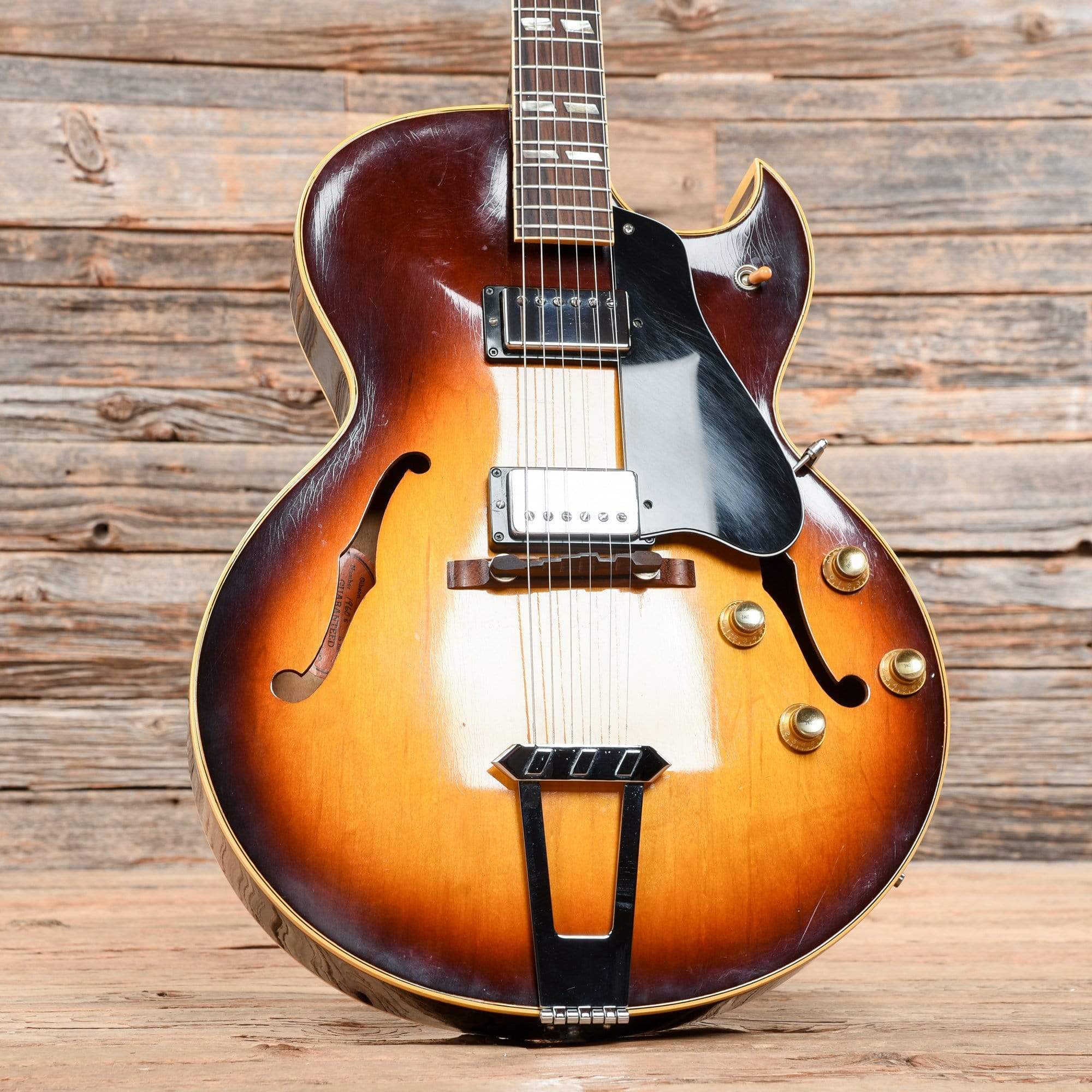Gibson ES-175 Sunburst 1960s Electric Guitars / Hollow Body