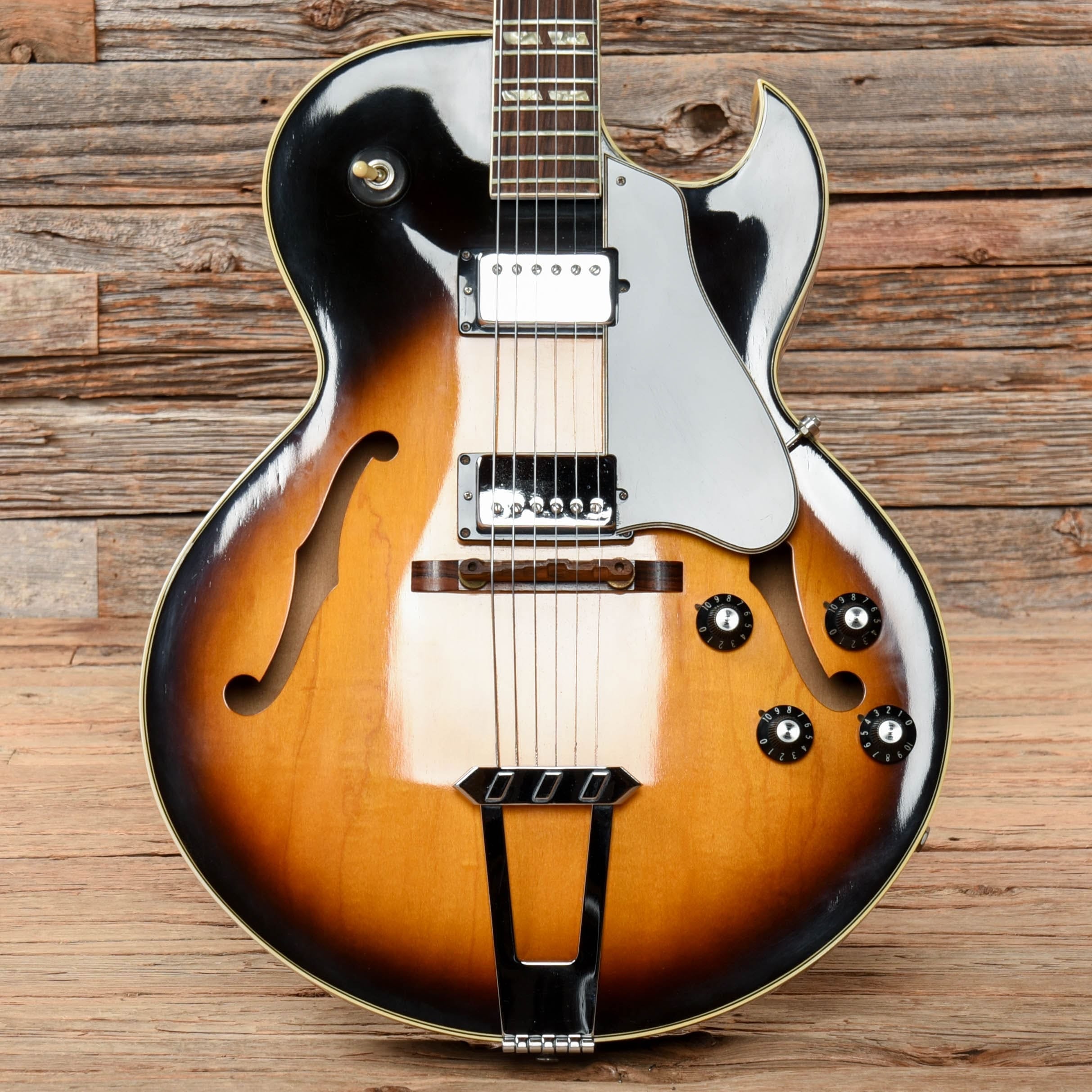 Gibson ES-175 Sunburst 1976 Electric Guitars / Hollow Body