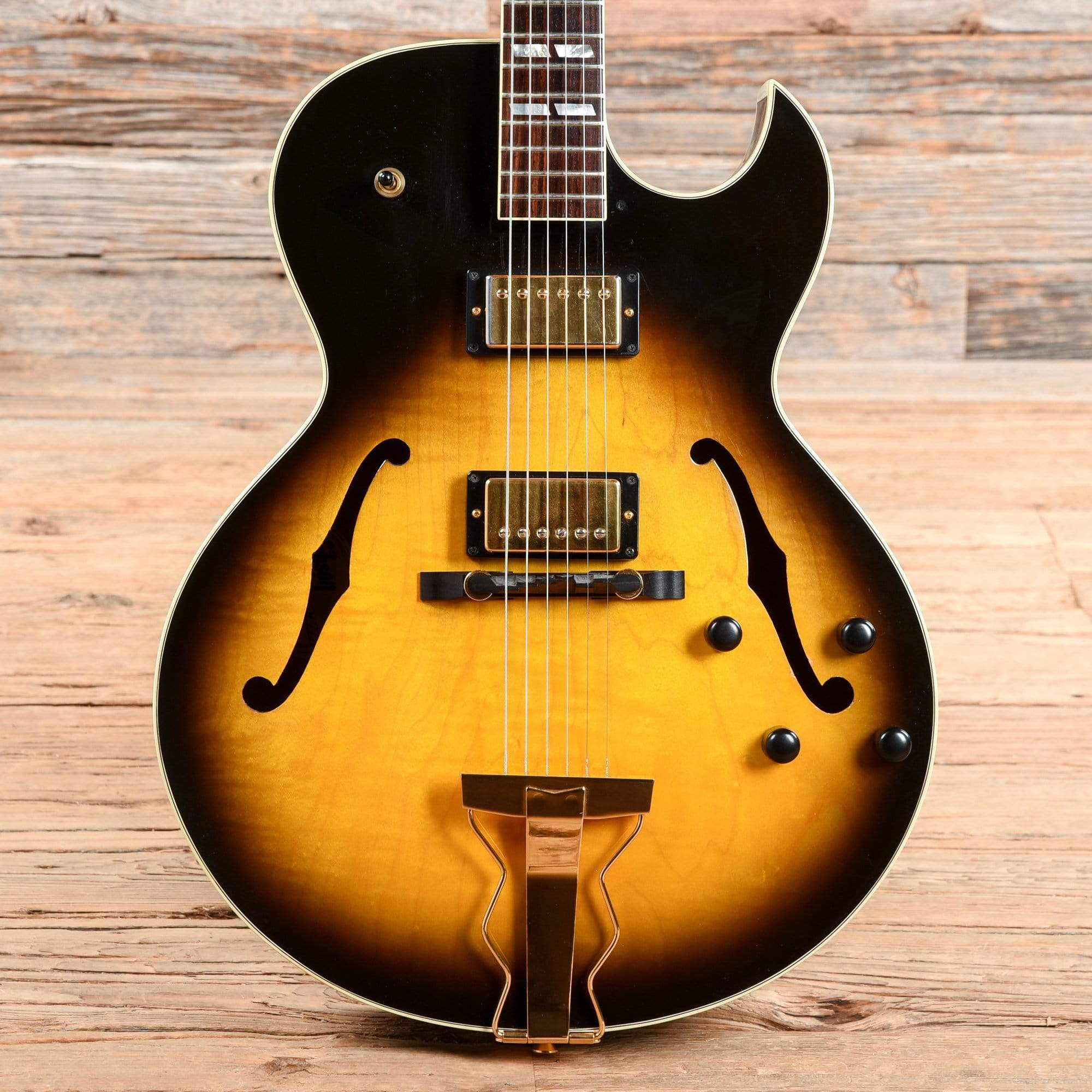 Gibson ES-175 1991年製 Gibson ES-175 Vintage Sunburst 1991 – Chicago Music Exchange