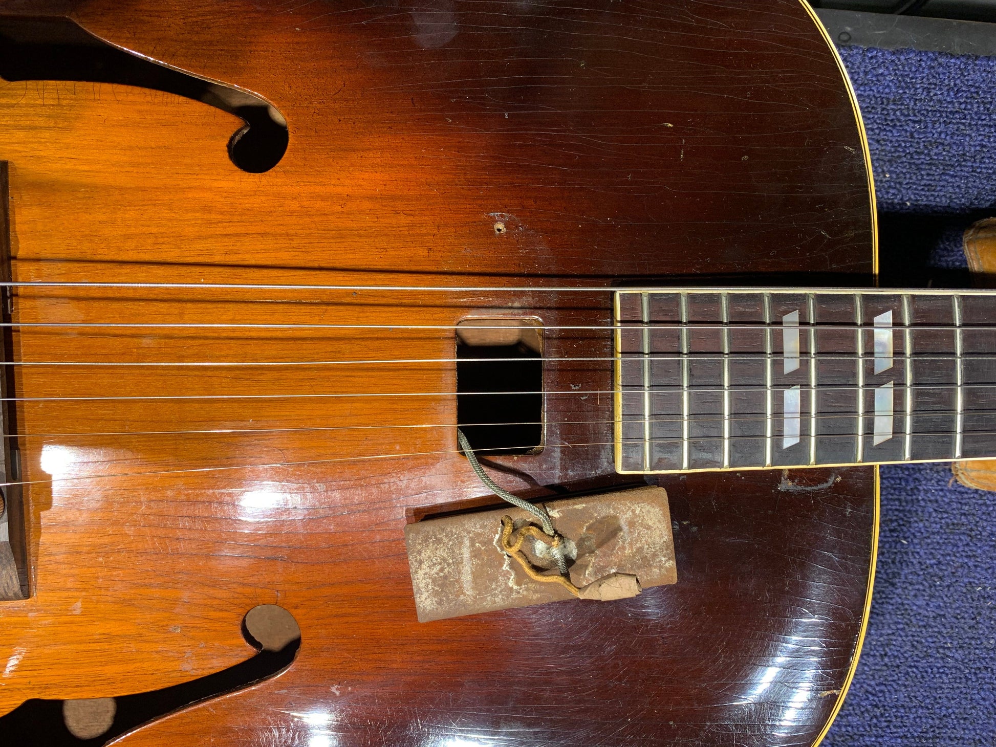 Gibson ES-300 Sunburst 1946 Electric Guitars / Hollow Body