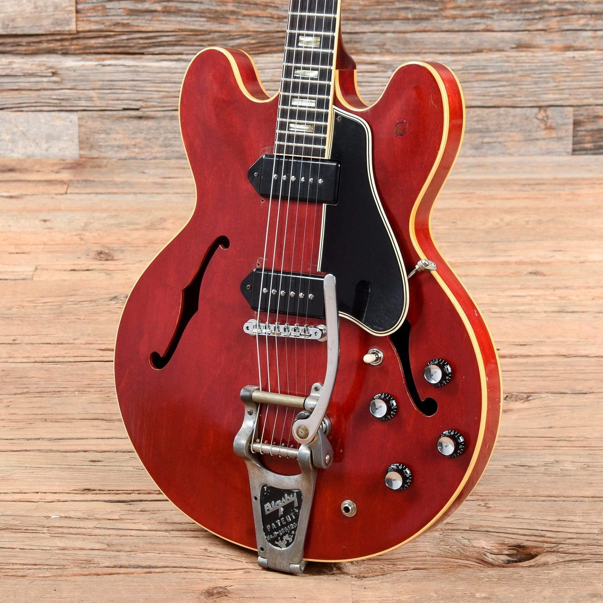 Gibson ES-330 Cherry 1963 Electric Guitars / Hollow Body
