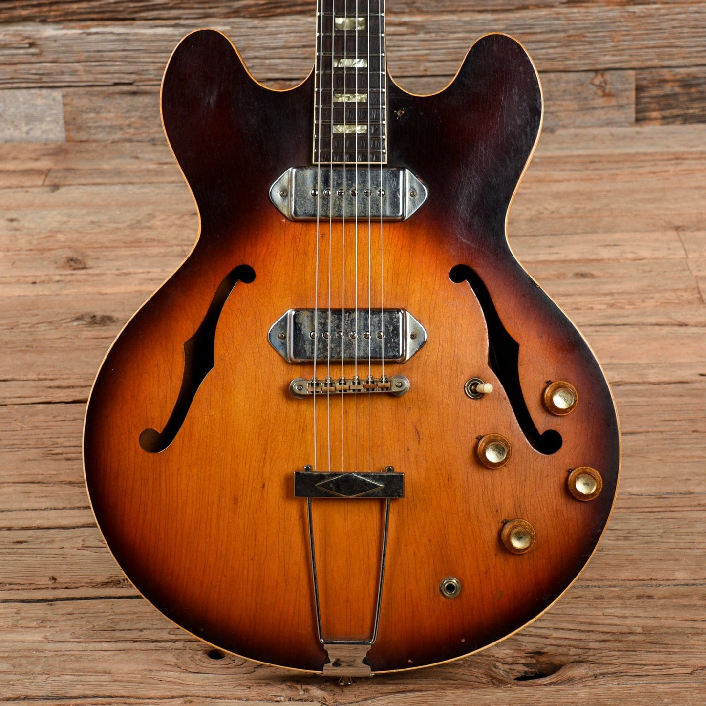 Gibson ES-330 Sunburst 1967 Electric Guitars / Hollow Body