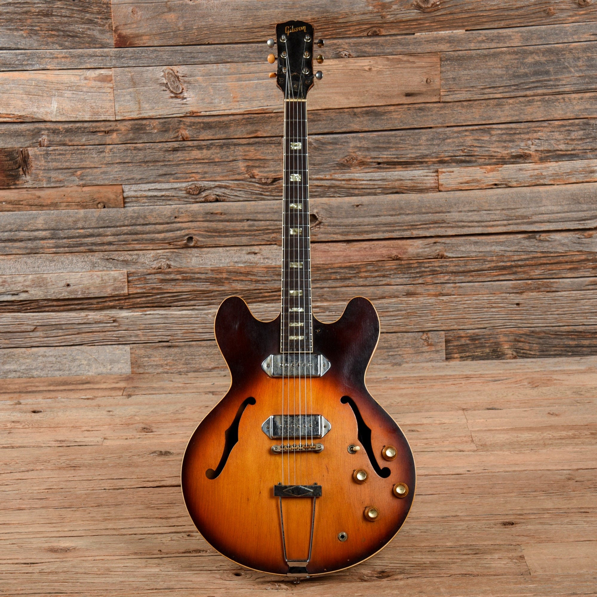 Gibson ES-330 Sunburst 1967 Electric Guitars / Hollow Body