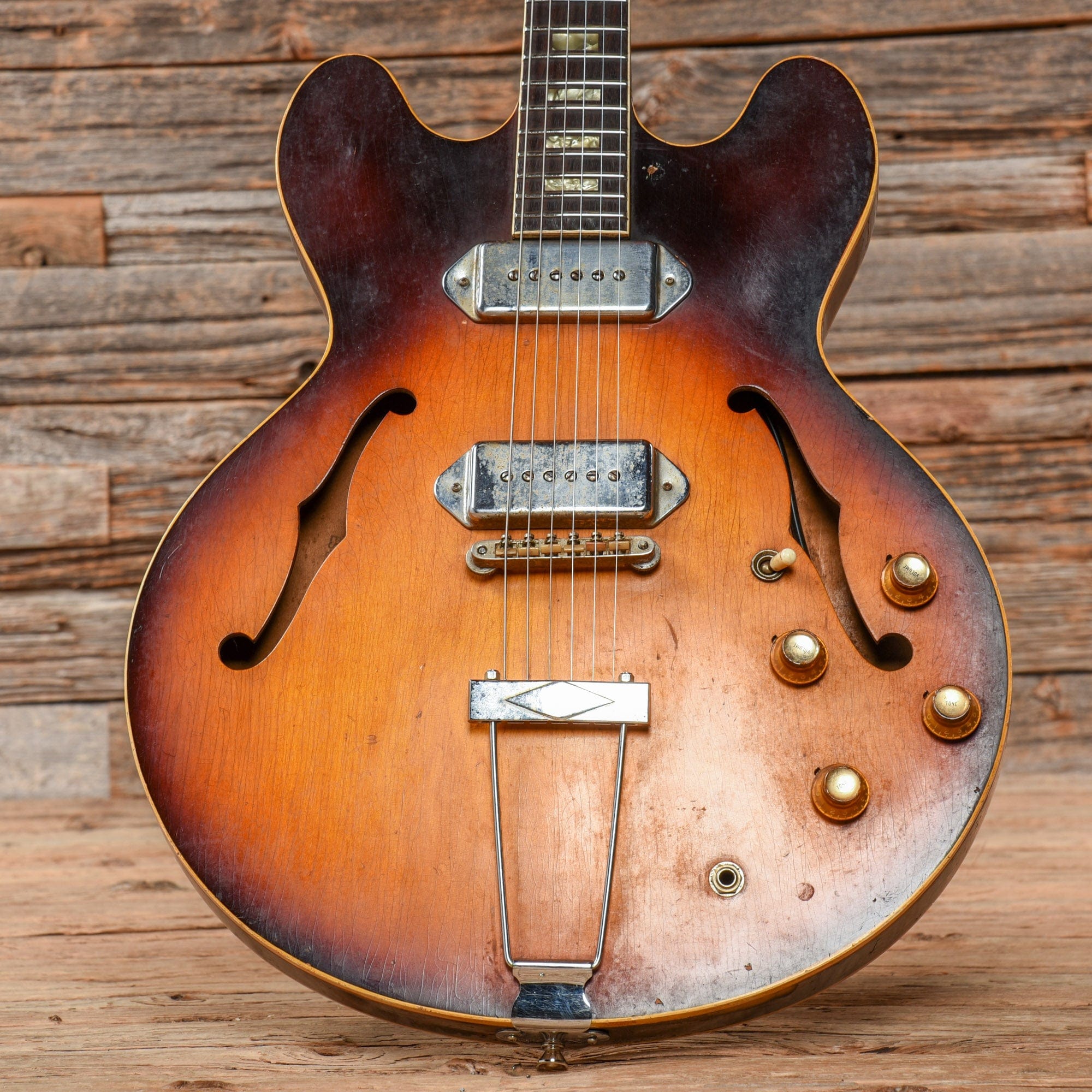 Gibson ES-330 Sunburst 1967 Electric Guitars / Hollow Body