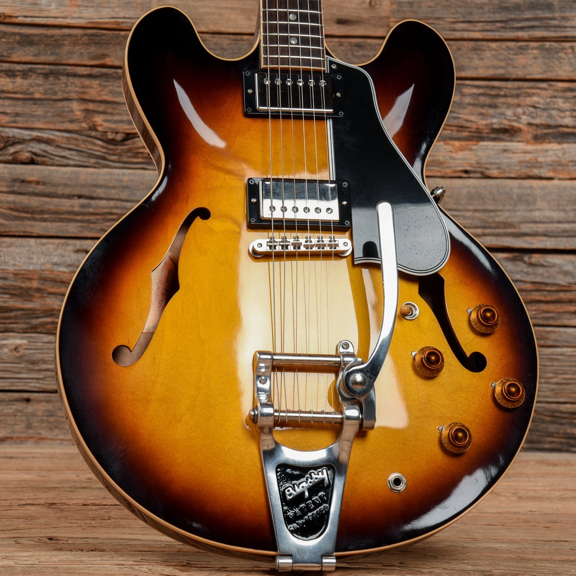 Gibson Custom '59 ES335 Sunburst 2009 Electric Guitars / Semi-Hollow