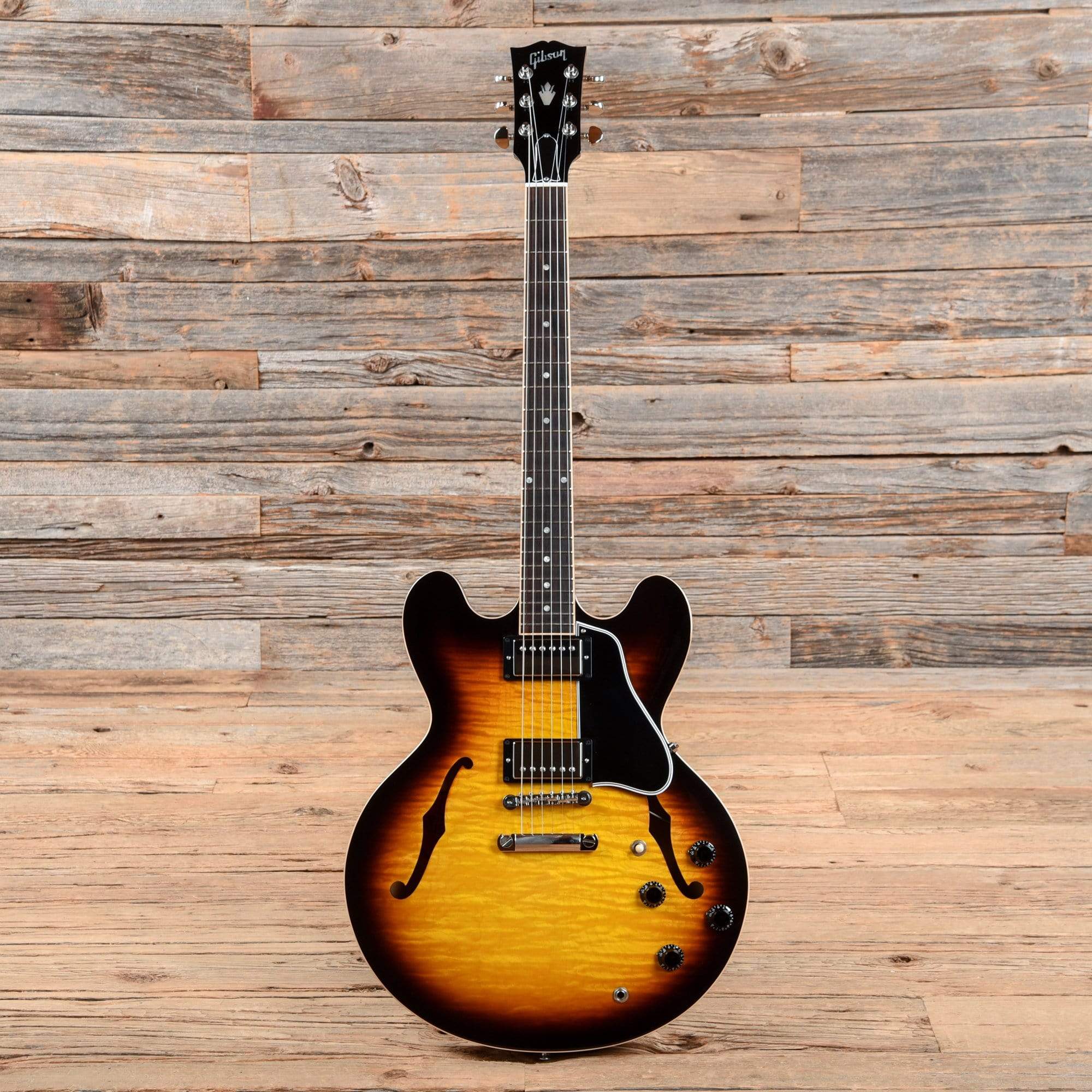 Gibson Custom Shop ES-335 Dot Sunburst 2009 Electric Guitars / Semi-Hollow