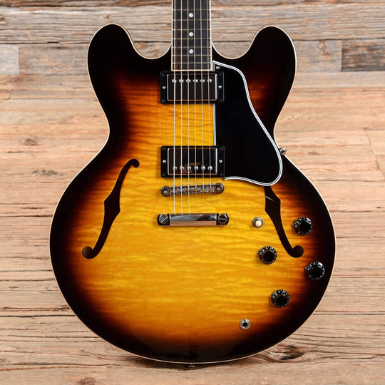 Gibson Custom Shop ES-335 Dot Sunburst 2009 Electric Guitars / Semi-Hollow