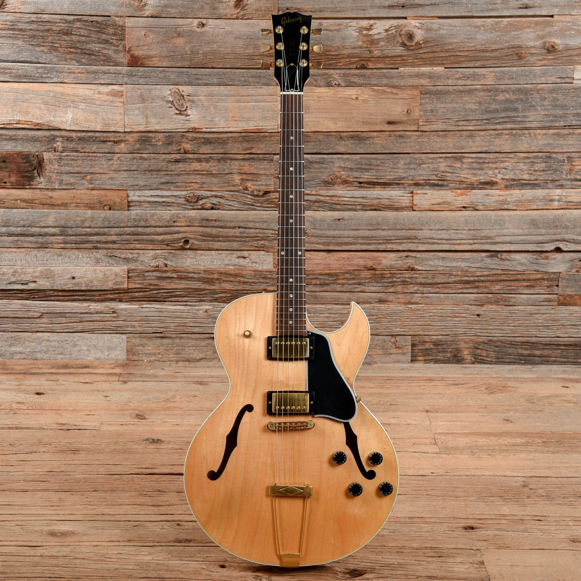 Gibson ES-135 Natural Electric Guitars / Semi-Hollow