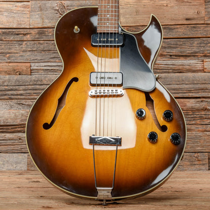 Gibson ES-135 P-100 Sunburst 1993 Electric Guitars / Semi-Hollow