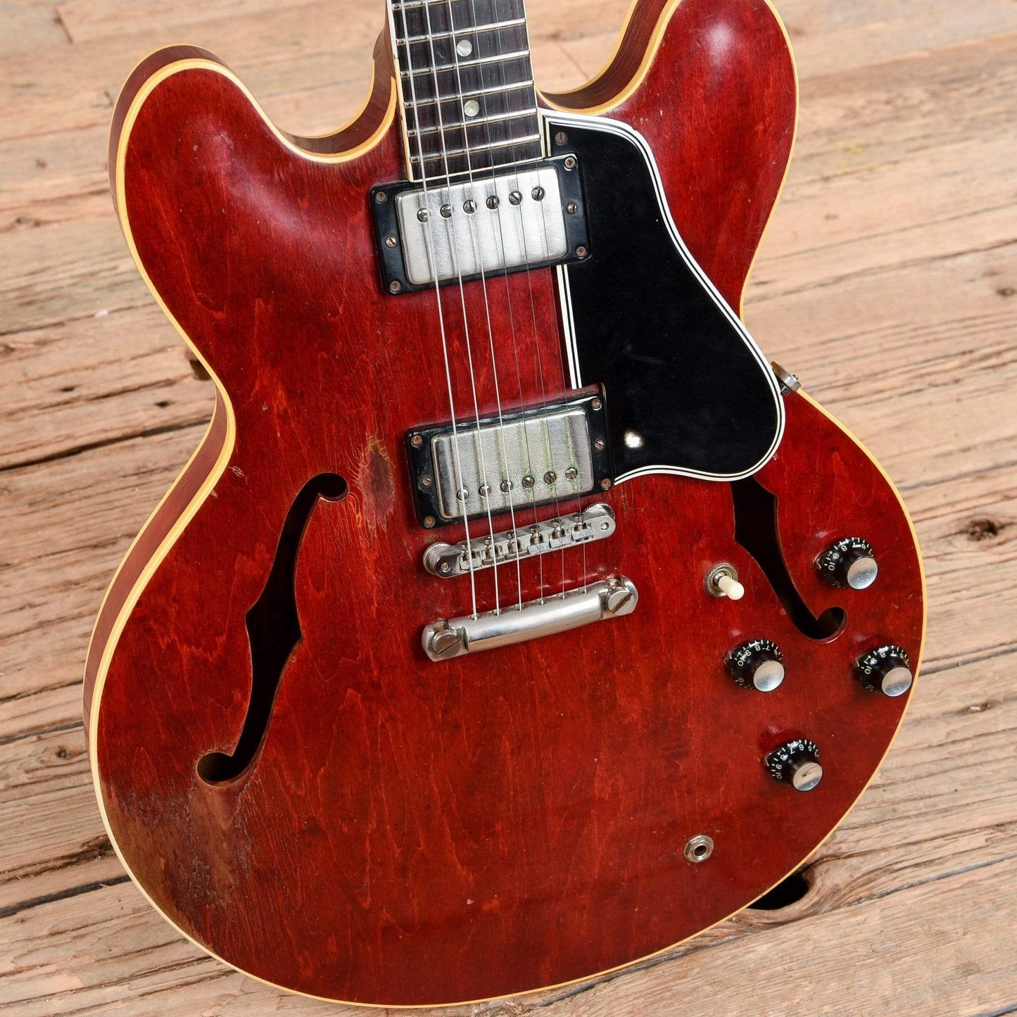 Gibson ES-335 Cherry 1961 Electric Guitars / Semi-Hollow