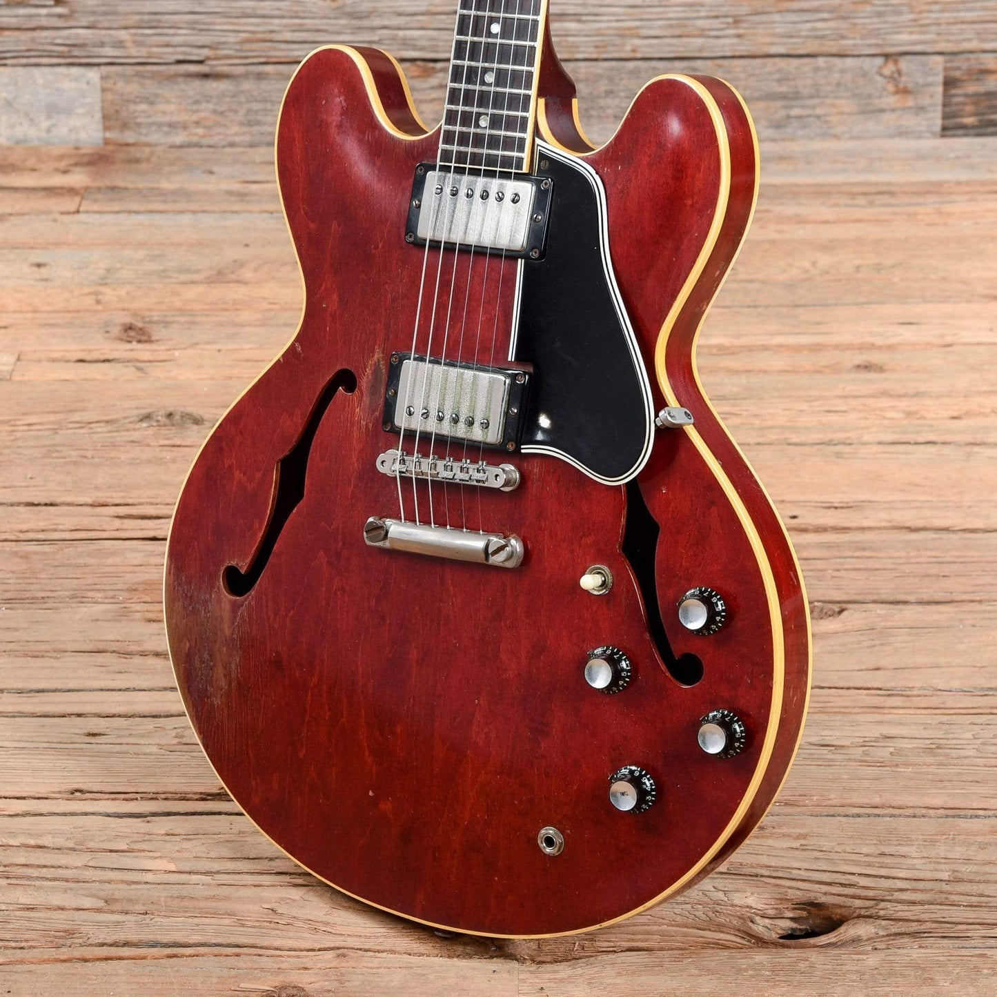 Gibson ES-335 Cherry 1961 Electric Guitars / Semi-Hollow