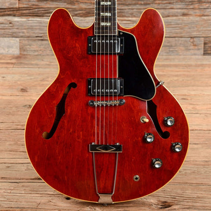 Gibson ES-335 Cherry 1967 Electric Guitars / Semi-Hollow