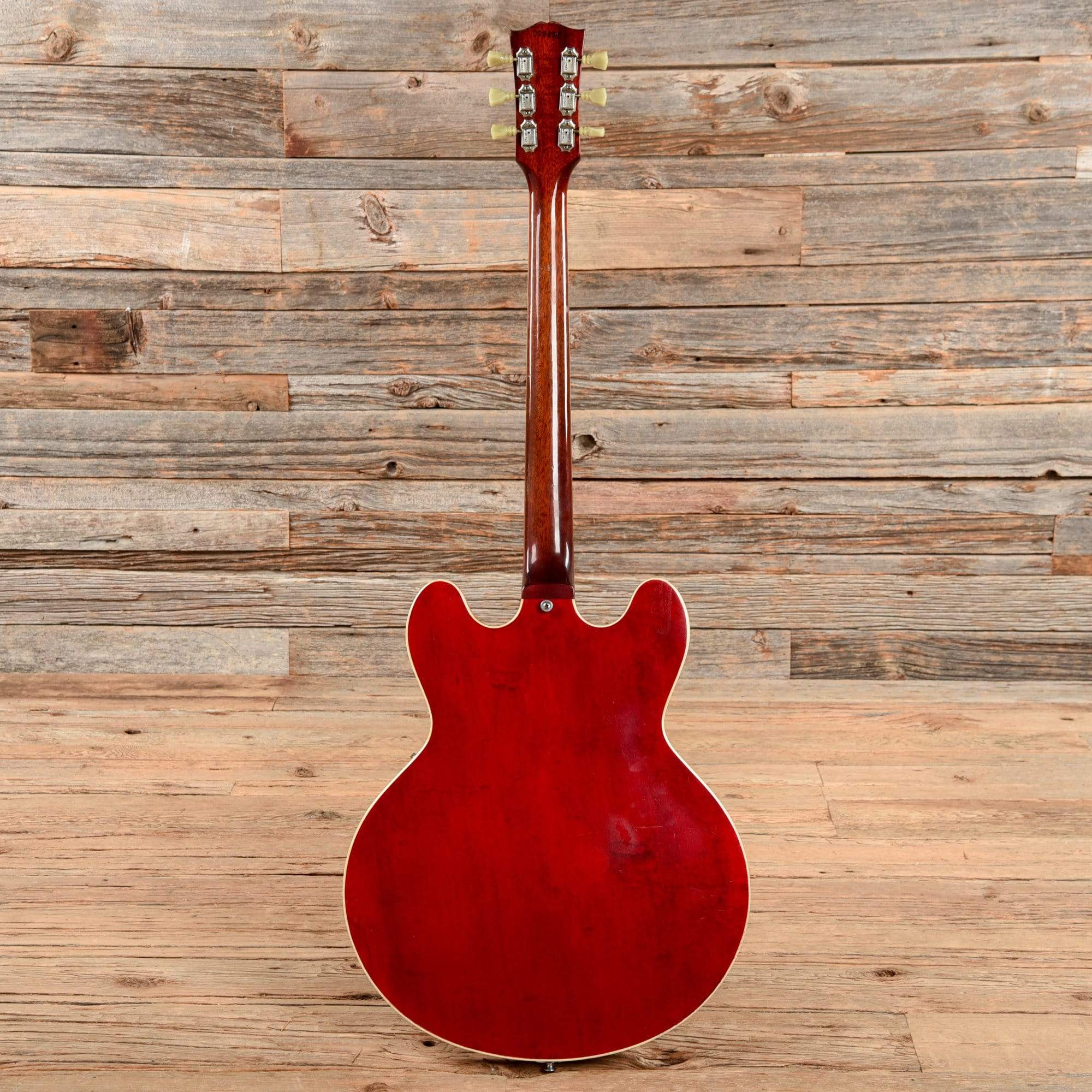 Gibson ES-335 Cherry 1967 Electric Guitars / Semi-Hollow