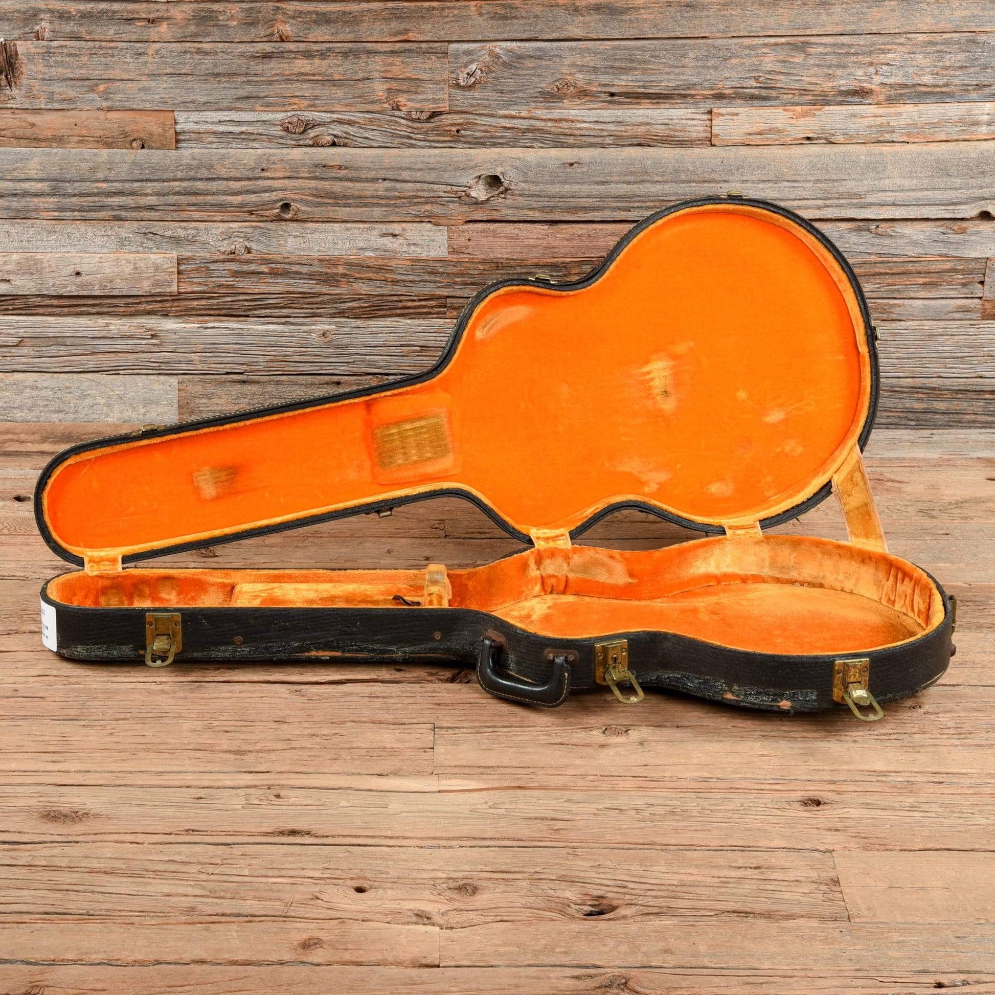 Gibson ES-335 Cherry 1967 Electric Guitars / Semi-Hollow