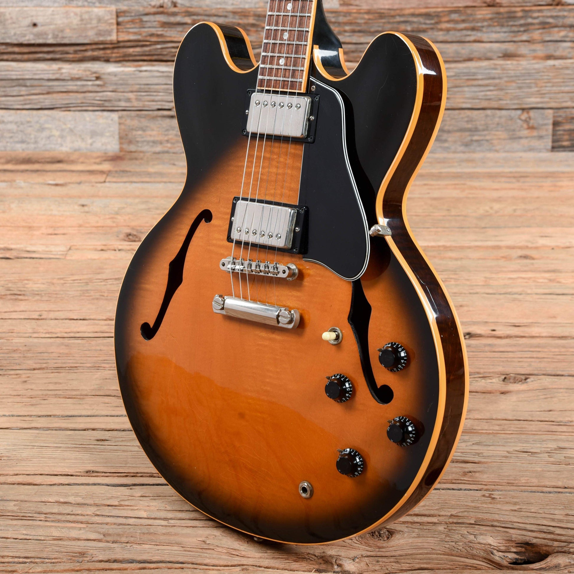 Gibson ES-335 Dot Sunburst 1995 Electric Guitars / Semi-Hollow