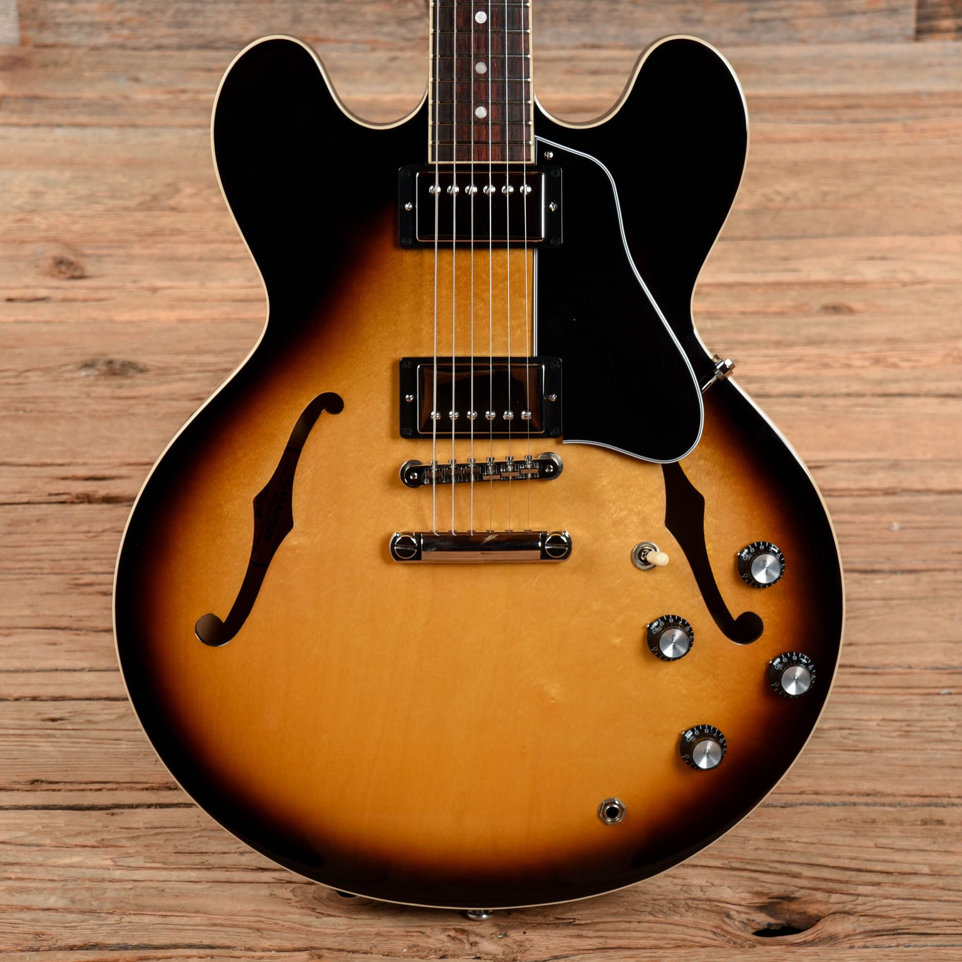 Gibson ES-335 Dot Sunburst 2021 Electric Guitars / Semi-Hollow