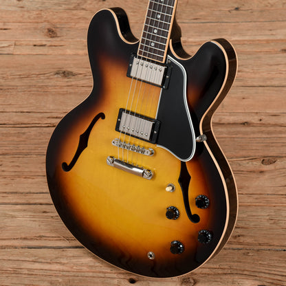 Gibson ES-335 Dot Vintage Sunburst 2011 Electric Guitars / Semi-Hollow