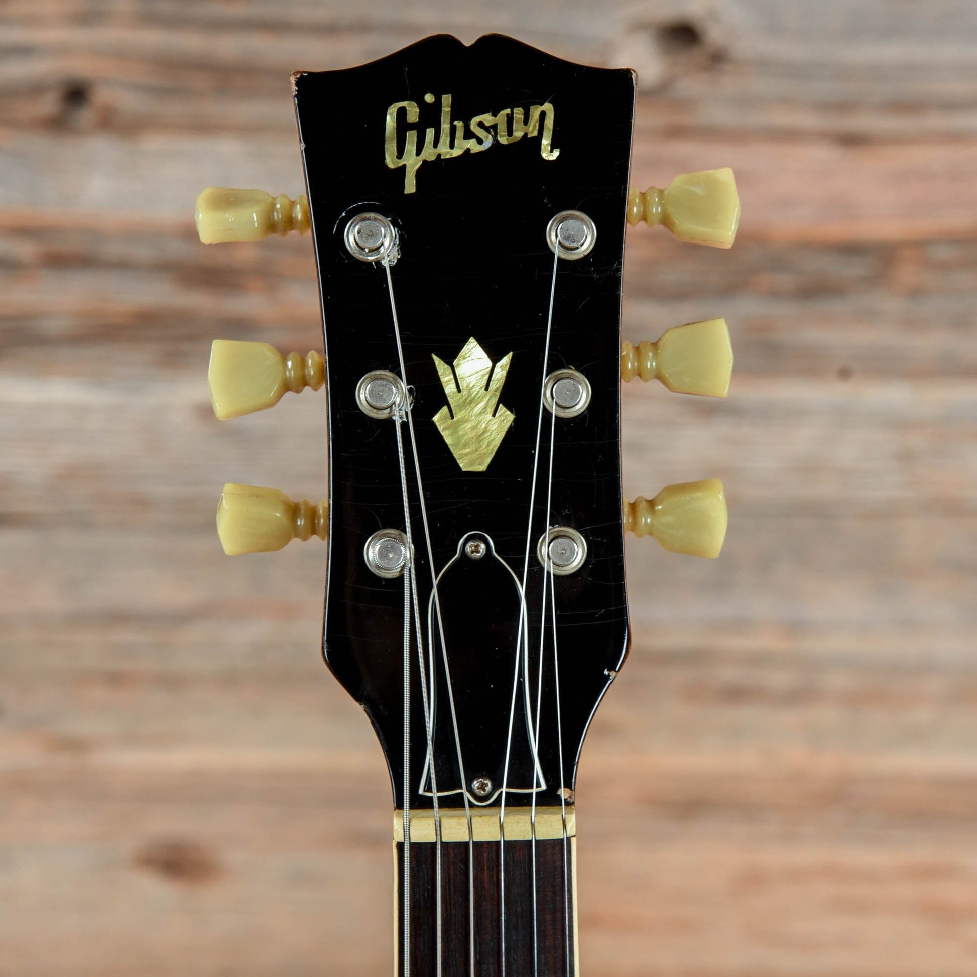 Gibson ES-335 Sunburst 1966 Electric Guitars / Semi-Hollow