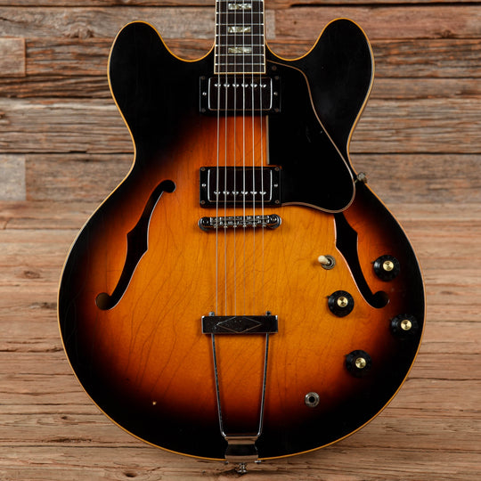 Gibson ES-335 Sunburst 1968 Electric Guitars / Semi-Hollow