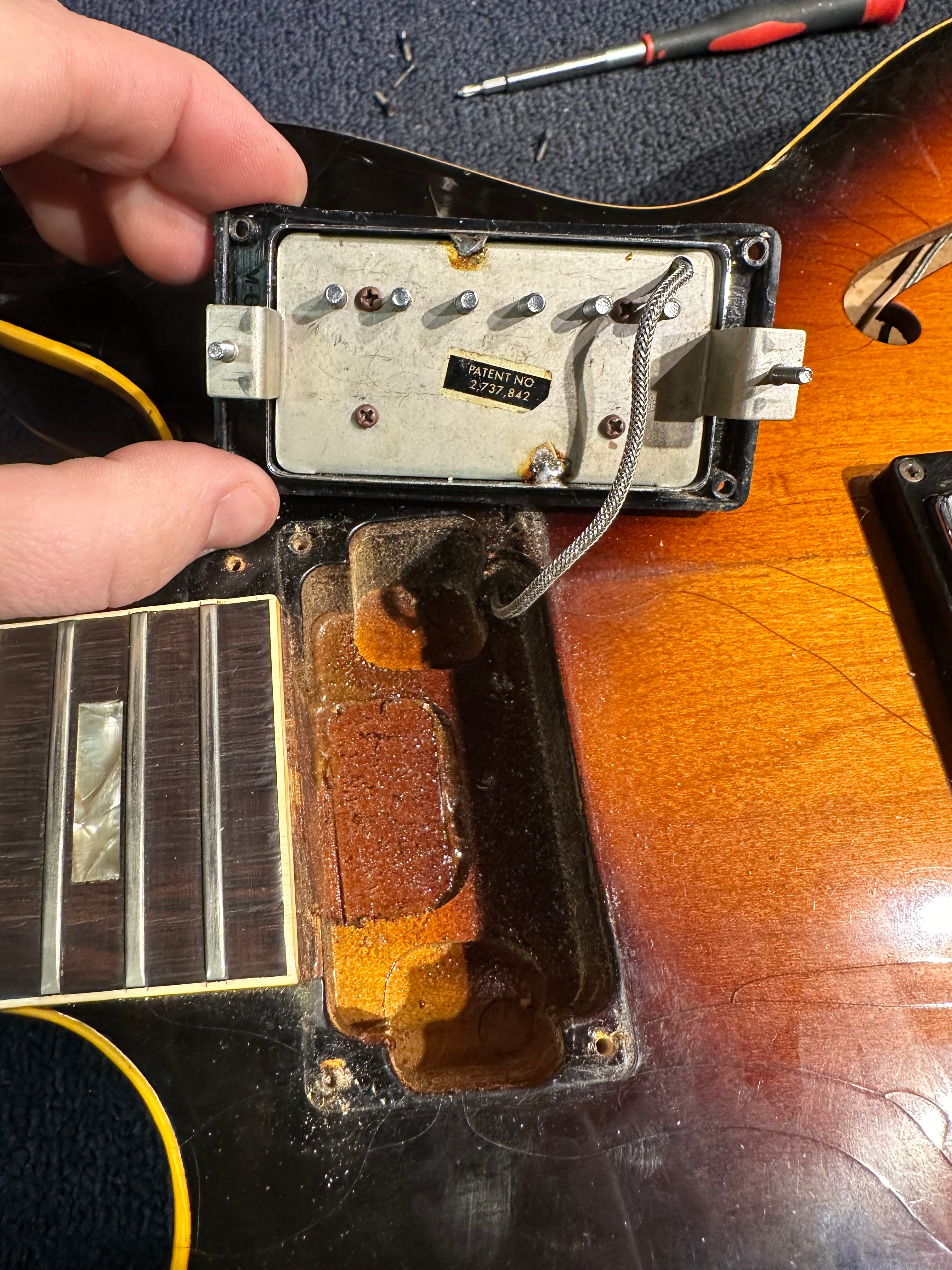 Gibson ES-335 Sunburst 1968 Electric Guitars / Semi-Hollow