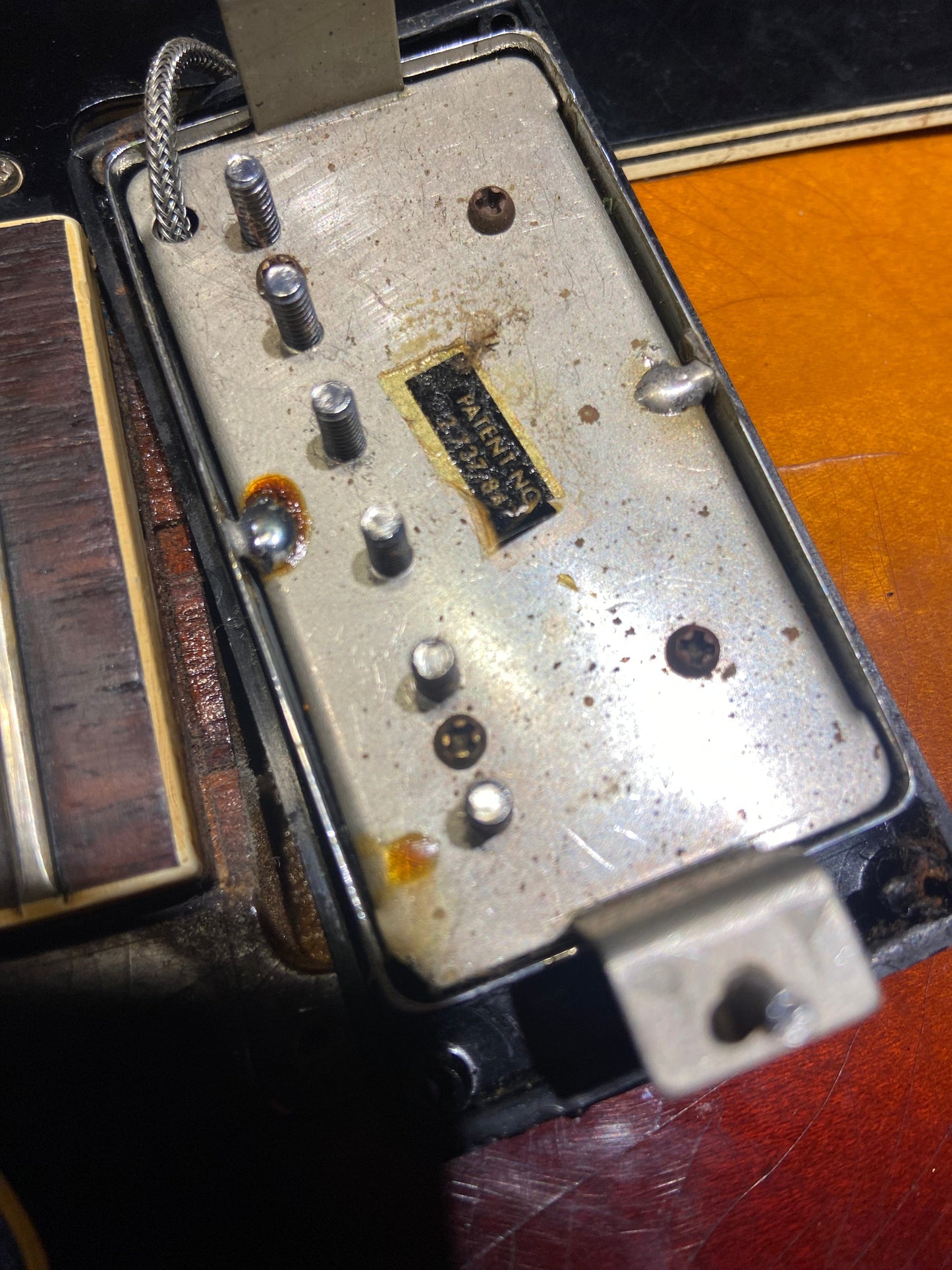 Gibson ES-335 Sunburst 1968 Electric Guitars / Semi-Hollow