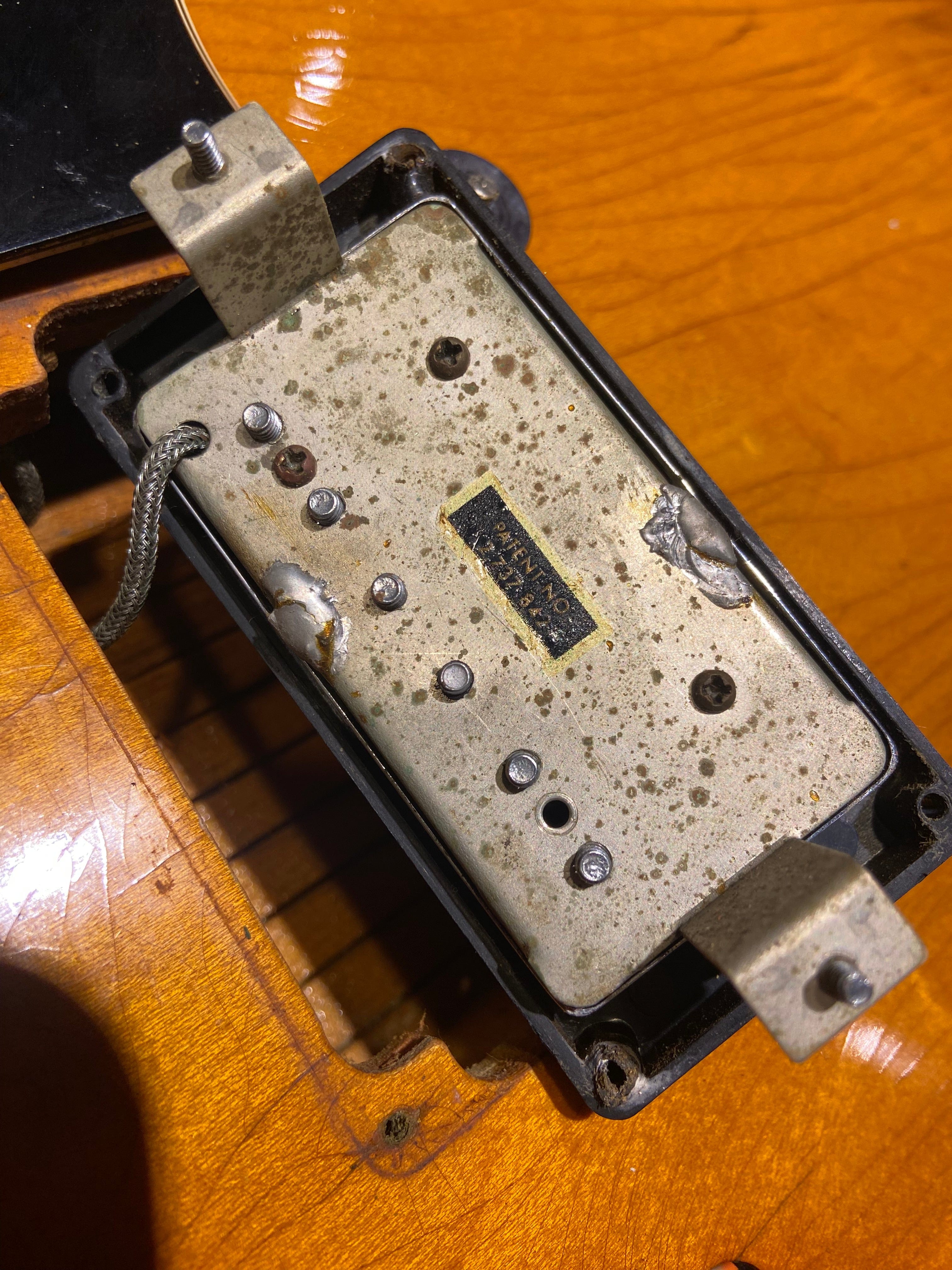 Gibson ES-335 Sunburst 1968 Electric Guitars / Semi-Hollow