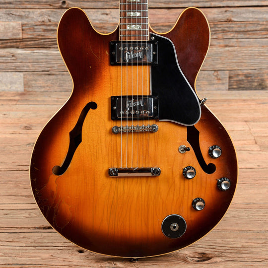 Gibson ES-335 Sunburst 1972 Electric Guitars / Semi-Hollow