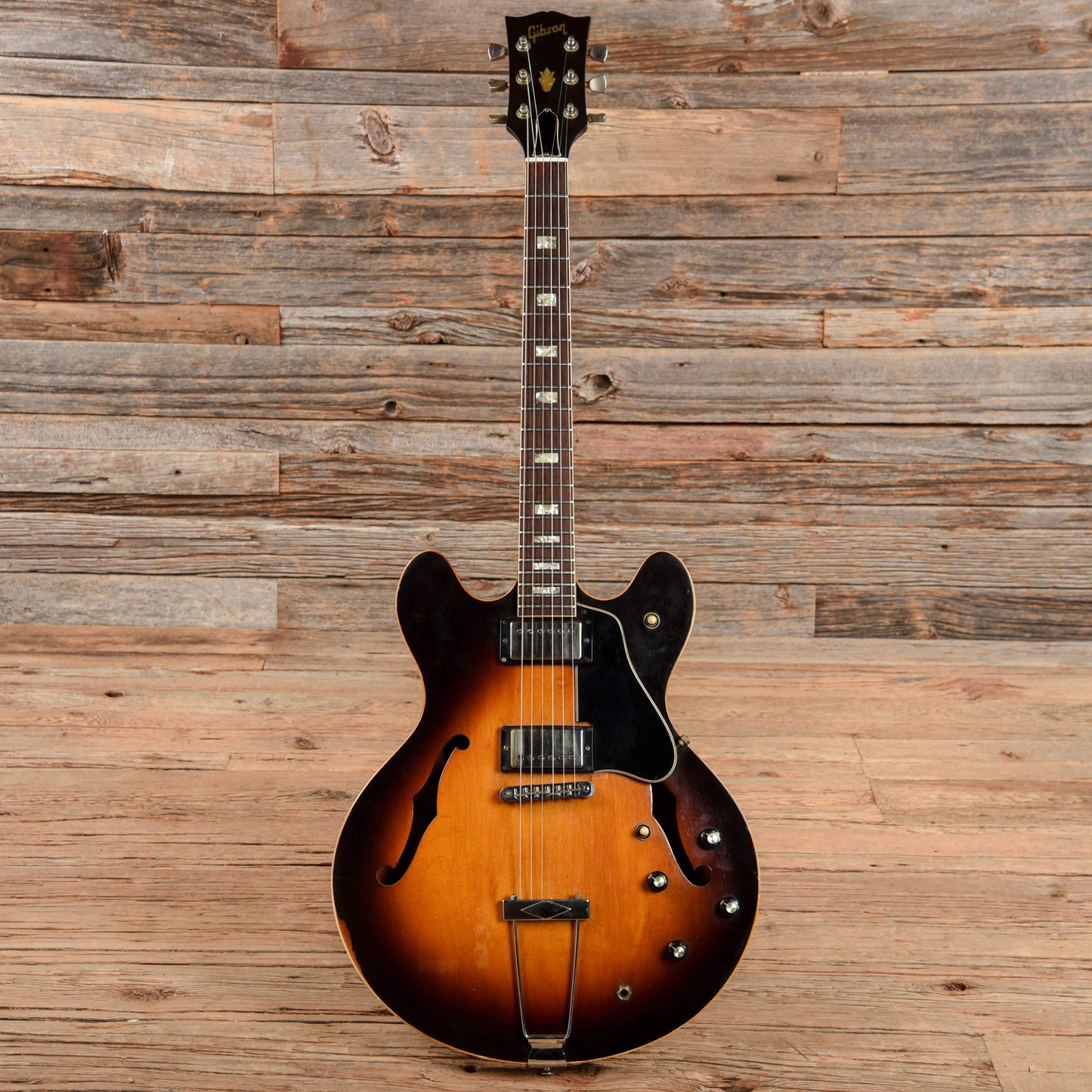 Gibson ES-335 Sunburst 1979 Electric Guitars / Semi-Hollow