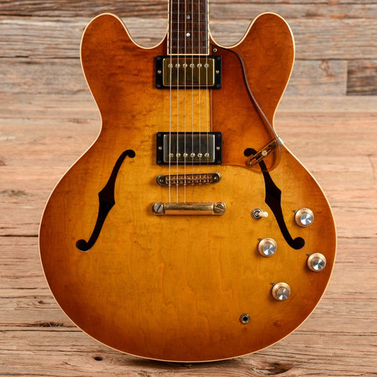 Gibson ES-335 Sunburst 1993 Electric Guitars / Semi-Hollow