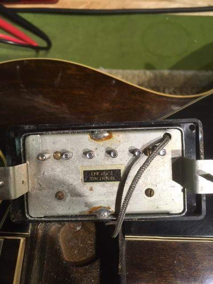 Gibson ES-335 Walnut 1972 Electric Guitars / Semi-Hollow