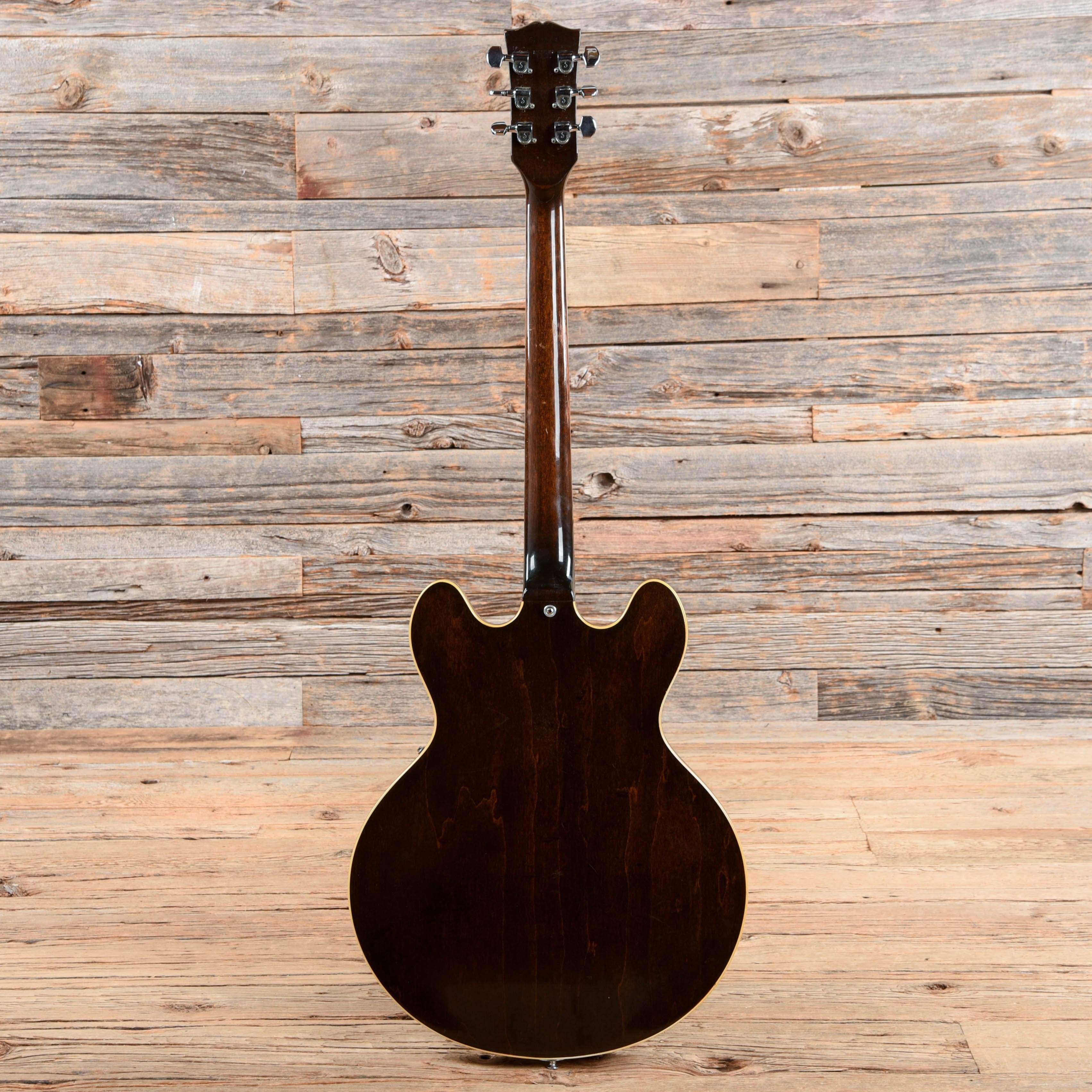 Gibson ES-335 Walnut 1972 Electric Guitars / Semi-Hollow