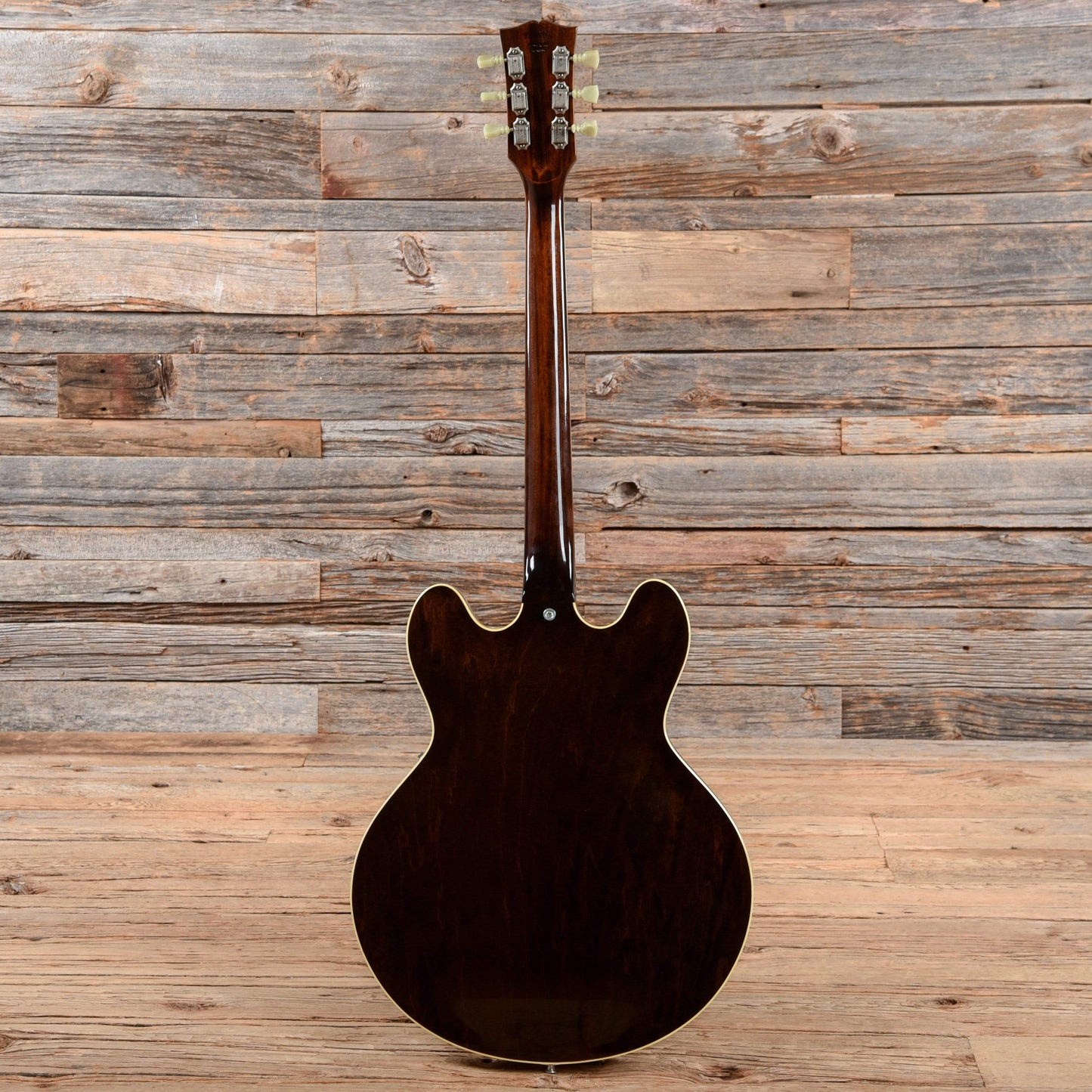 Gibson ES-335 Walnut 1972 Electric Guitars / Semi-Hollow