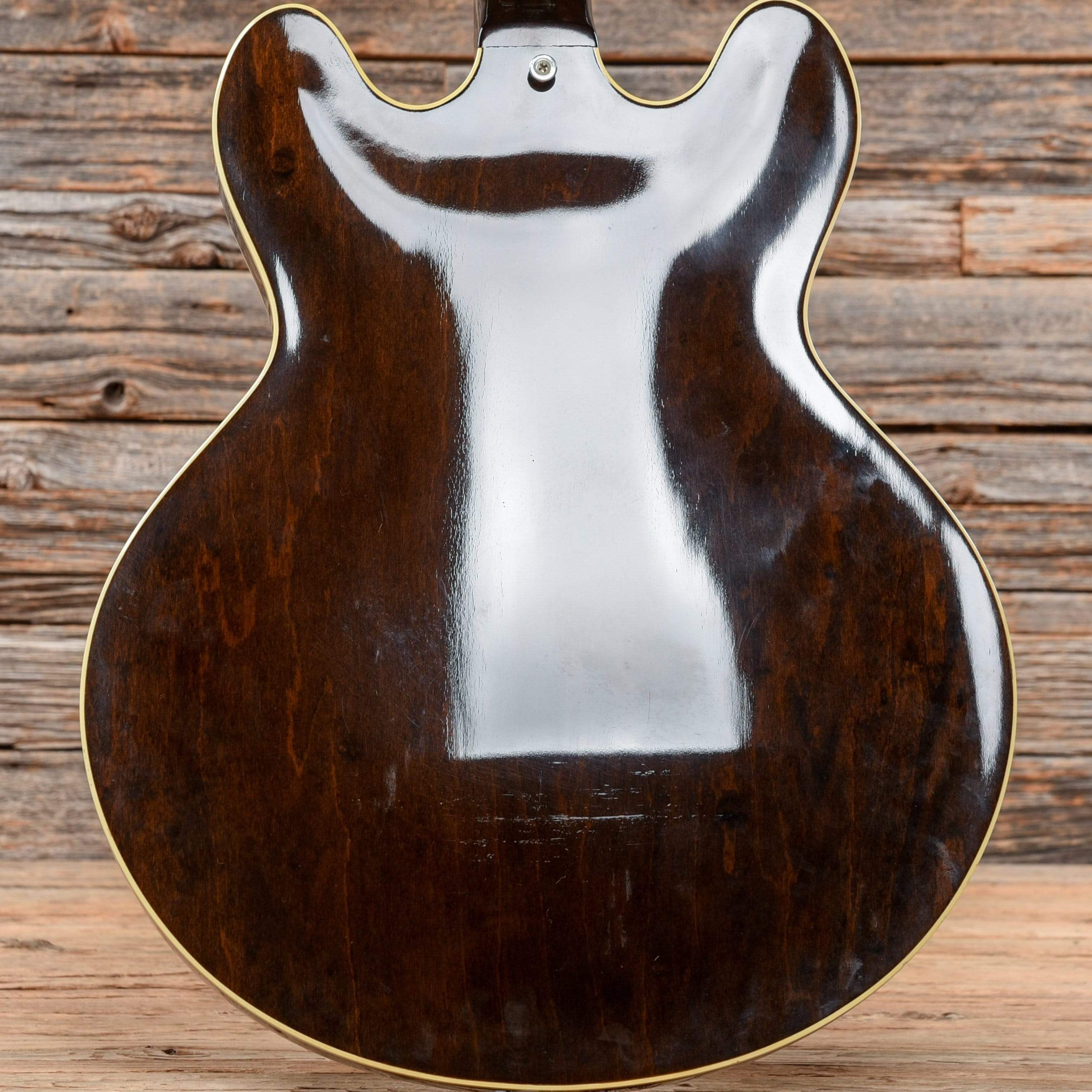 Gibson ES-335 Walnut 1972 Electric Guitars / Semi-Hollow