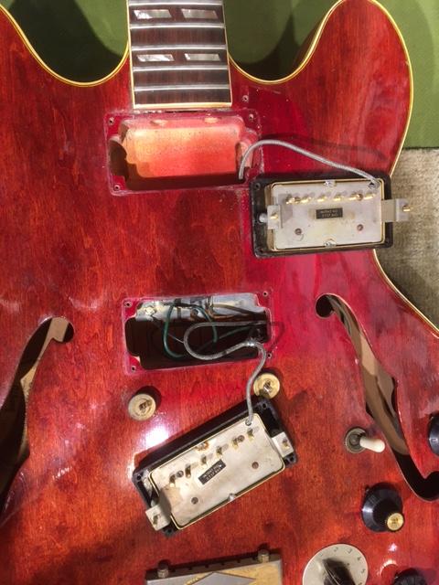 Gibson ES-345 Cherry 1969 Electric Guitars / Semi-Hollow