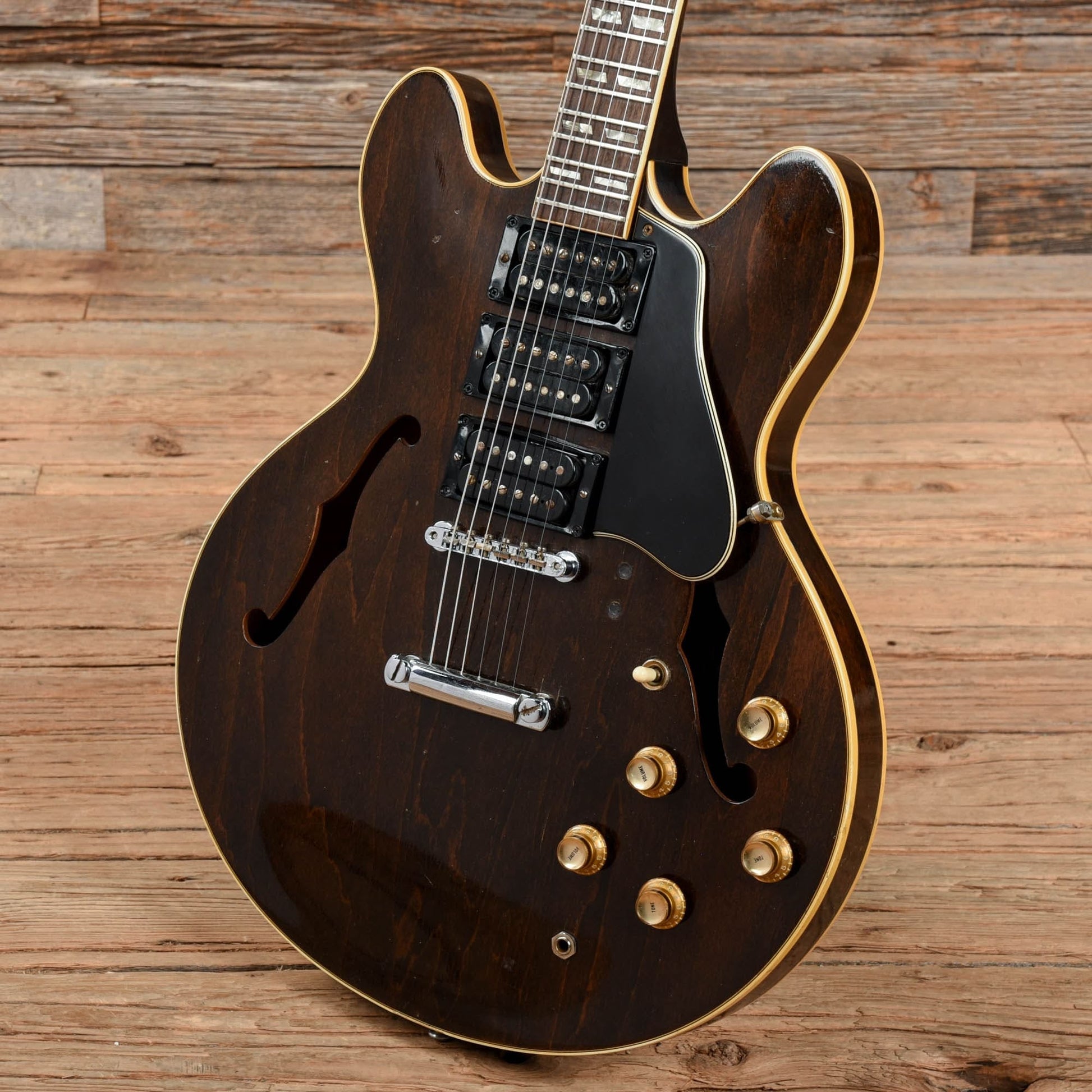Gibson ES-345 Walnut 1970s Electric Guitars / Semi-Hollow