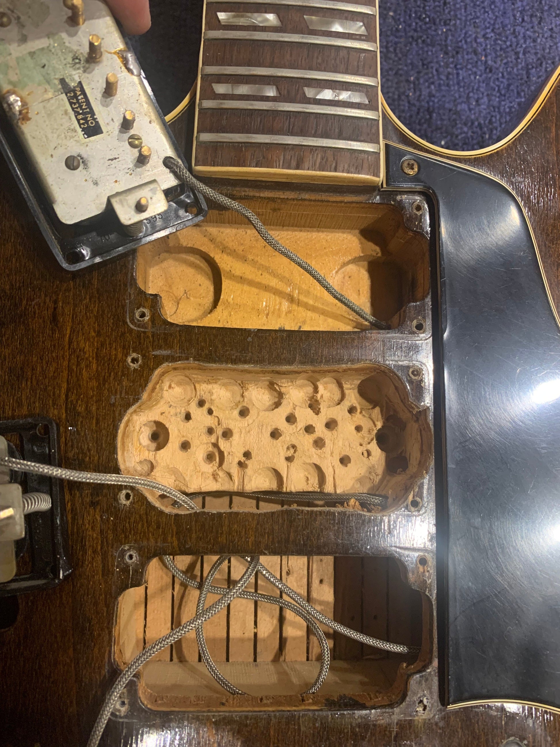 Gibson ES-345 Walnut 1970s Electric Guitars / Semi-Hollow