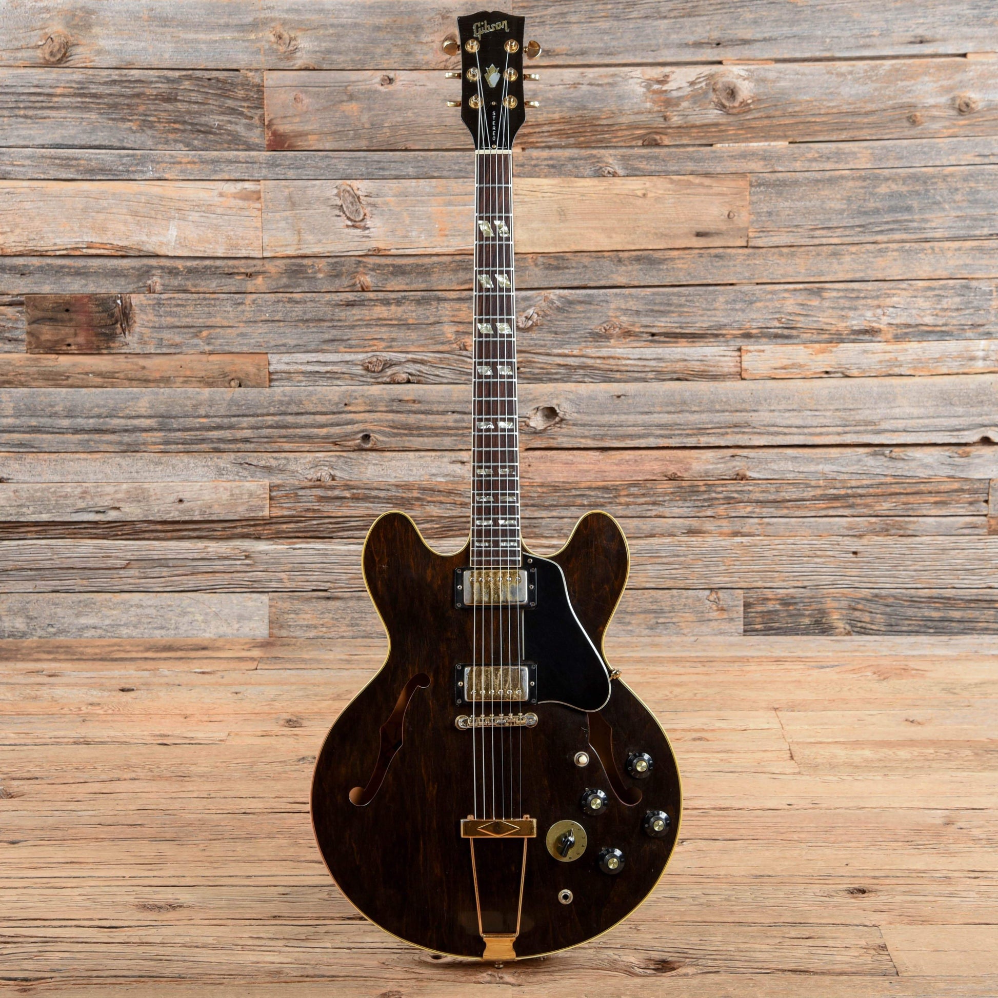 Gibson ES-345 Walnut 1972 Electric Guitars / Semi-Hollow