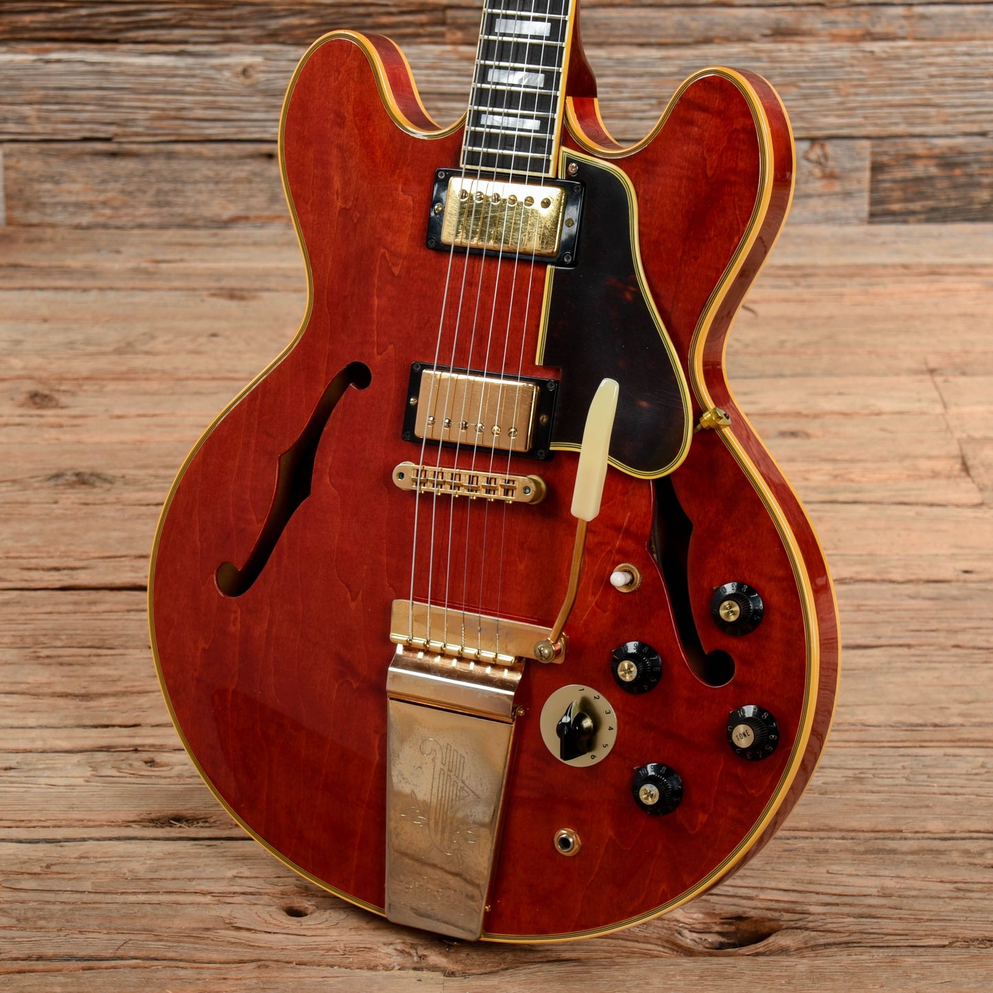 Gibson ES-355 Cherry 1969 Electric Guitars / Semi-Hollow