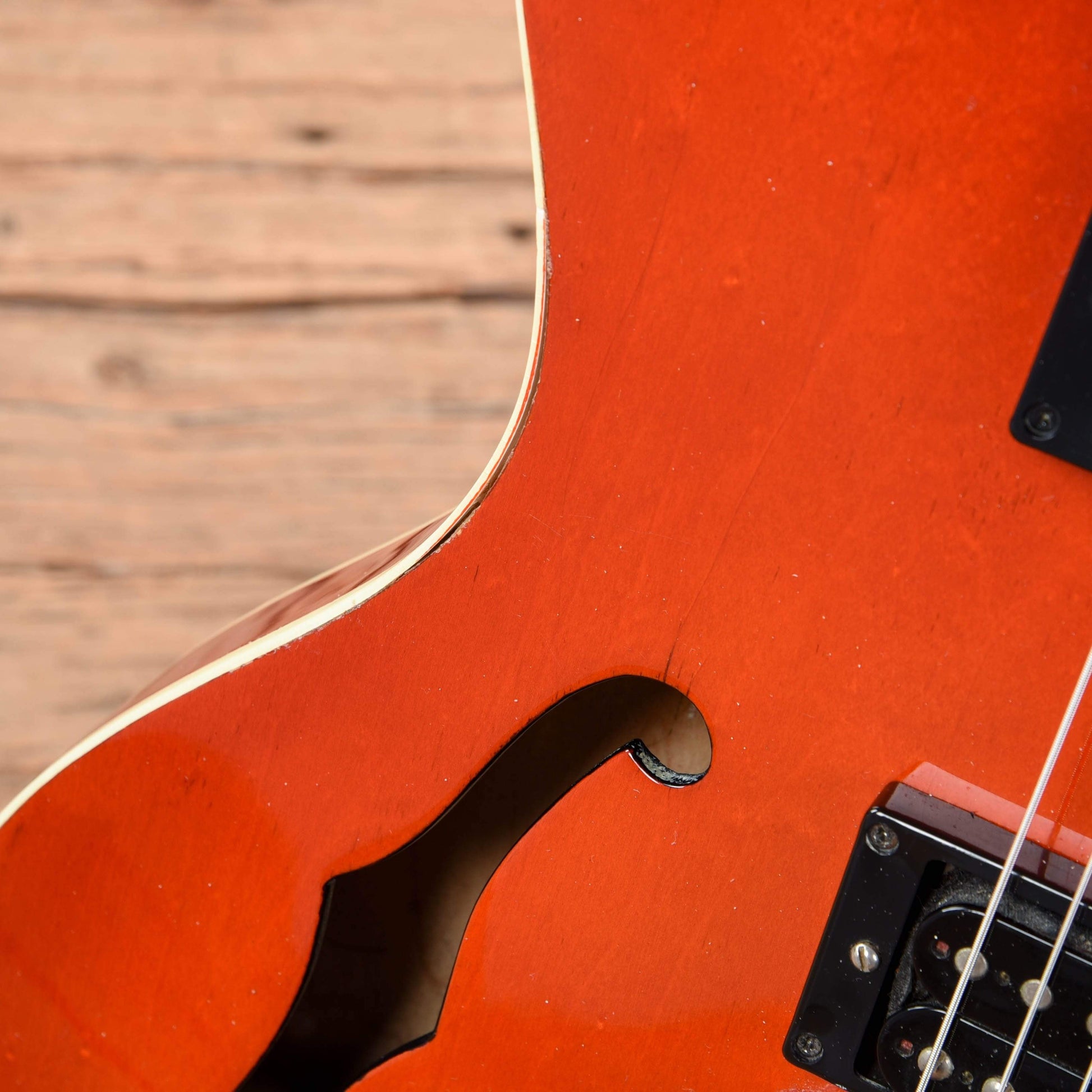 Gibson ES-369 Cherry Electric Guitars / Semi-Hollow