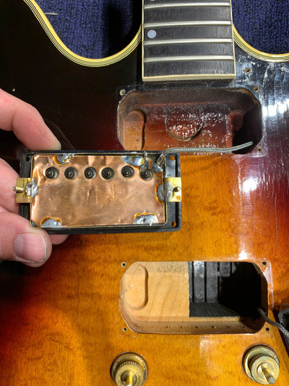 Gibson ES-Artist Sunburst 1980 Electric Guitars / Semi-Hollow