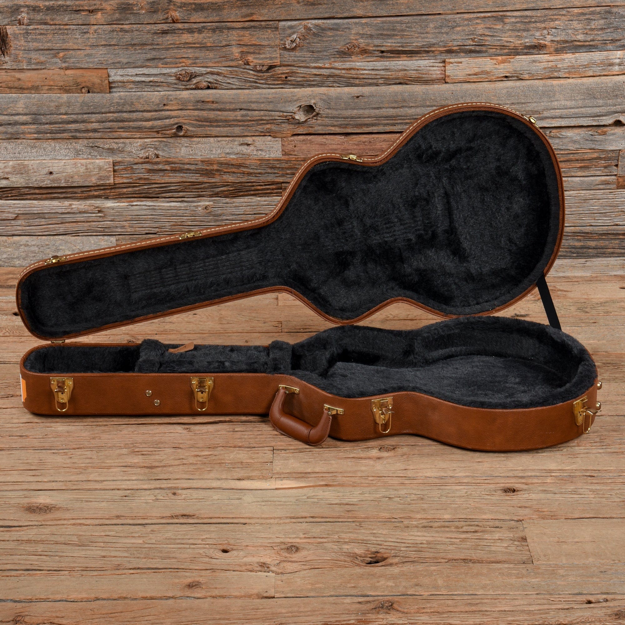 Gibson Gibson Memphis ES-335 Block Cherry 2015 Electric Guitars / Semi-Hollow