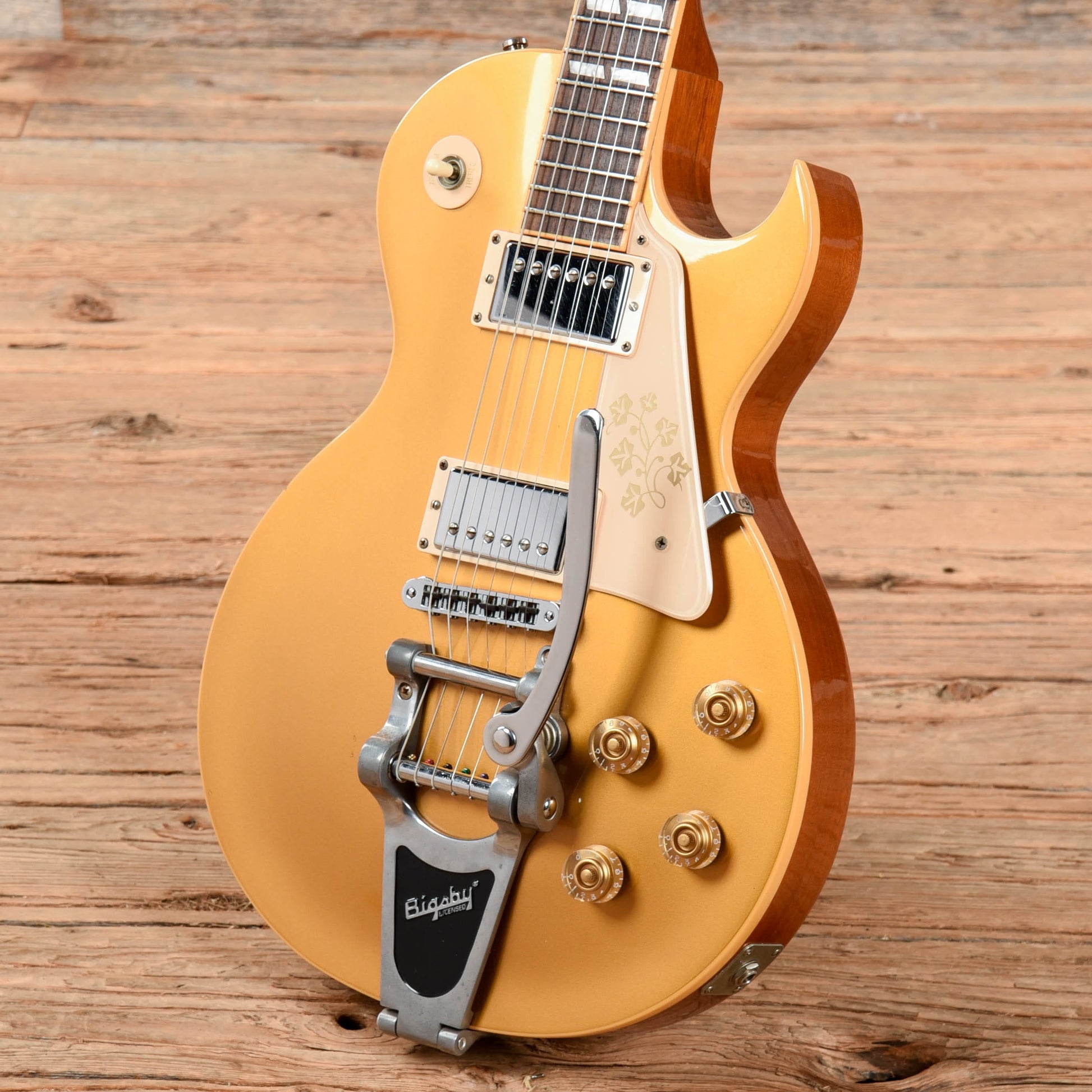 Gibson Les Paul 295 Goldtop 2000 Electric Guitars / Semi-Hollow