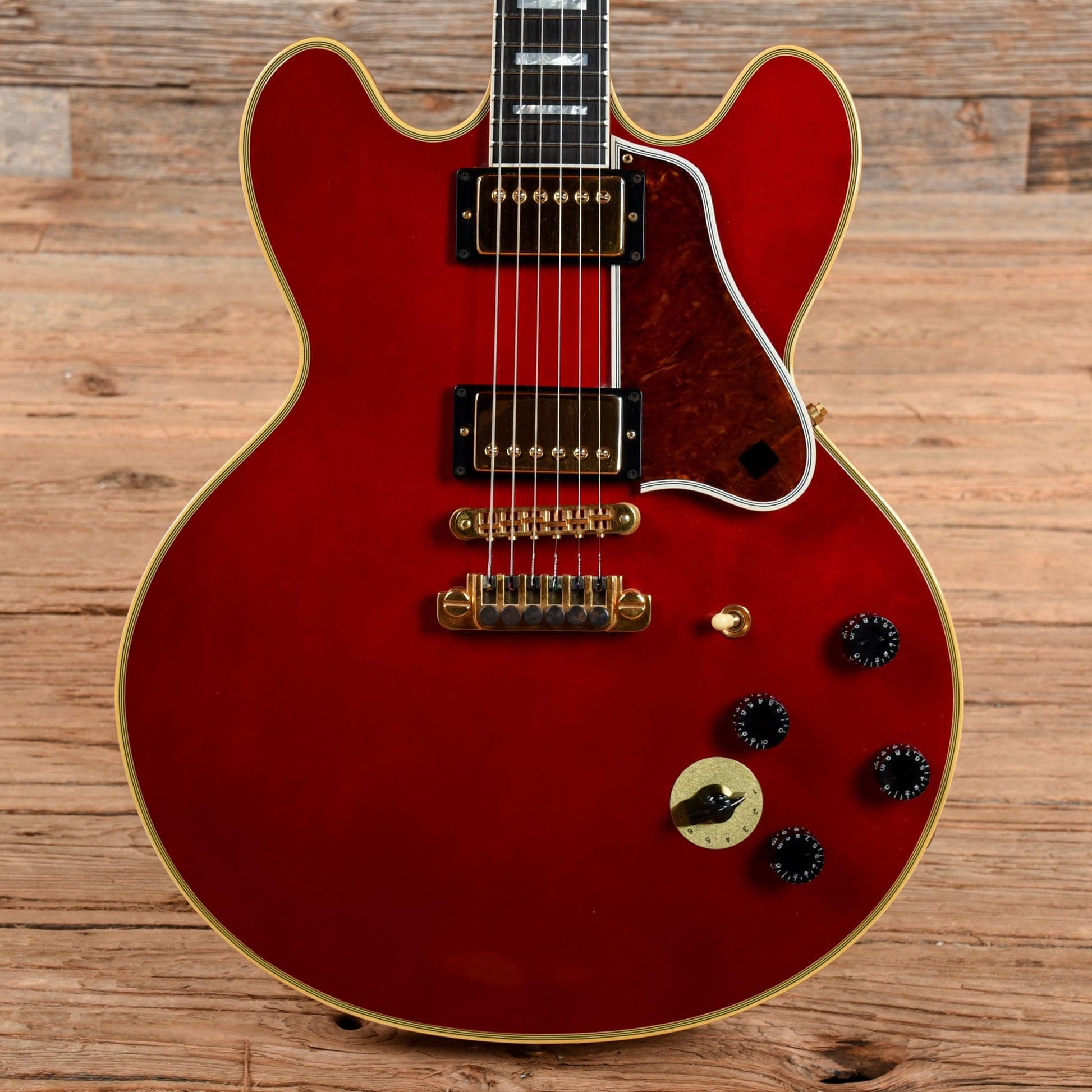 Gibson Lucille BB King Signature Cherry 1995 Electric Guitars / Semi-Hollow